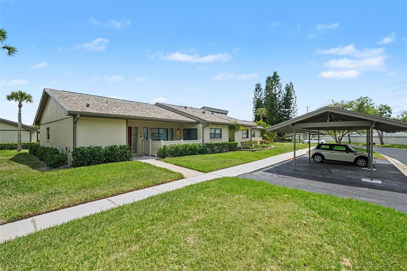 Villa at 10 LESLEY LN, OLDSMAR, photo 40 of 45