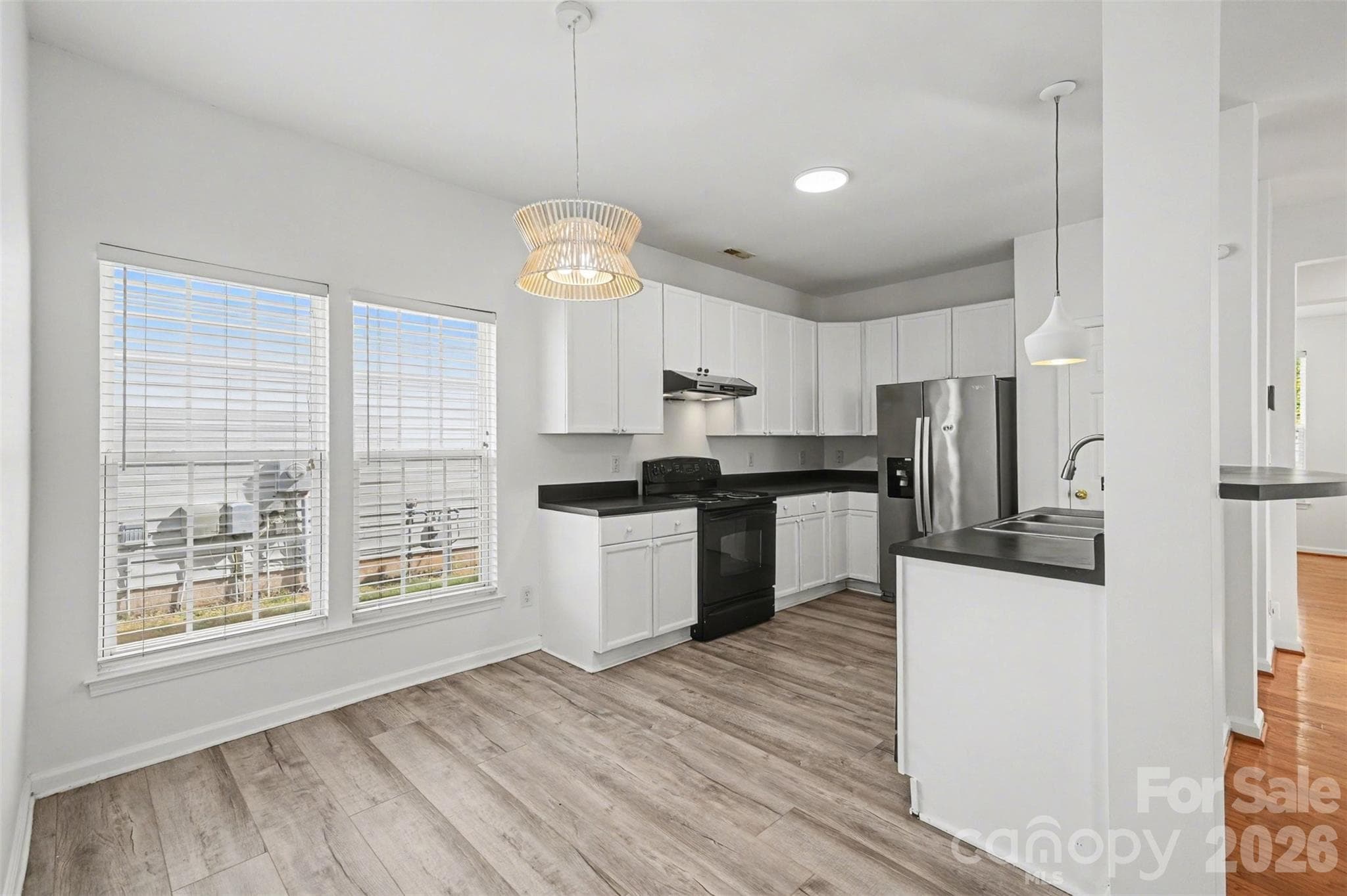Single Family Residence at 5041 Prosperity Ridge Road, Charlotte, photo 6 of 30