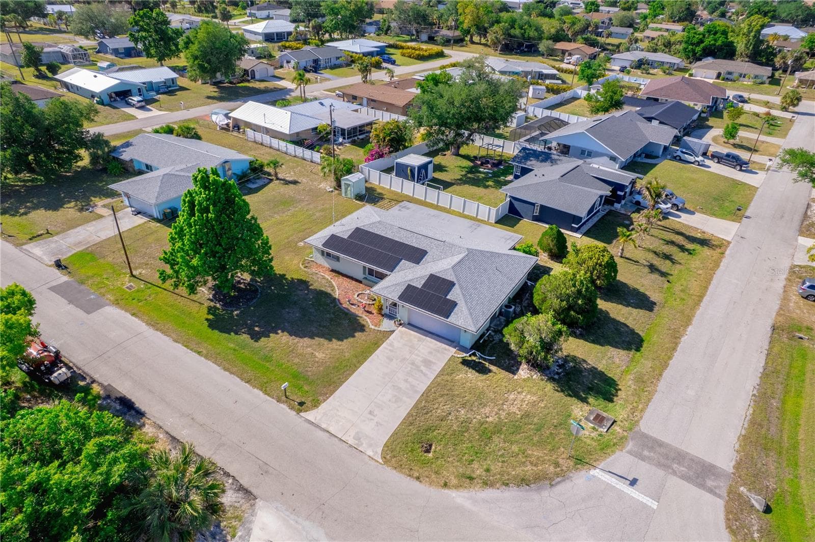 Single Family Residence at 22158 RIVERHEAD AVE, PORT CHARLOTTE, photo 3 of 19