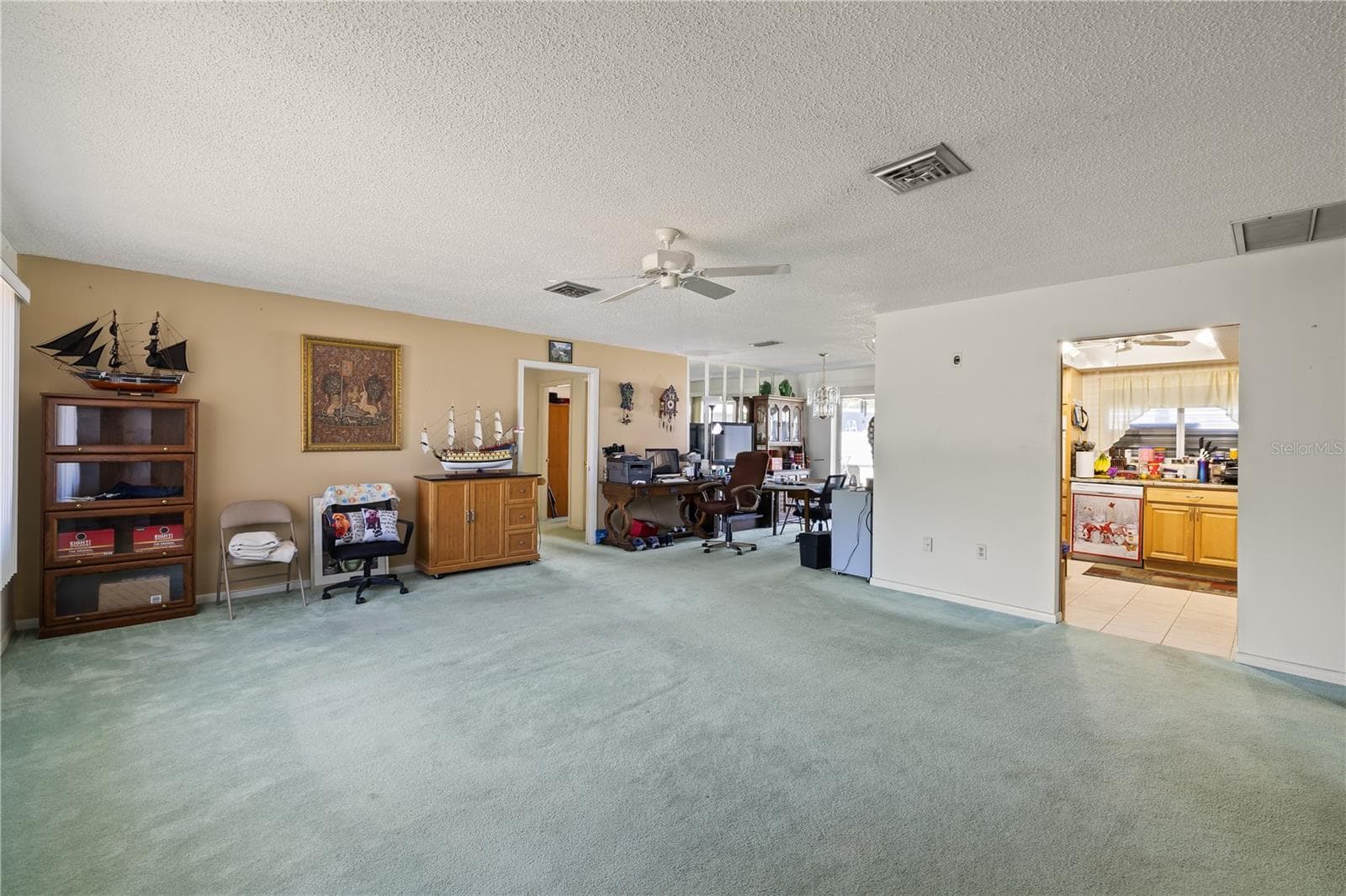 Single Family Residence at 22158 RIVERHEAD AVE, PORT CHARLOTTE, photo 4 of 19