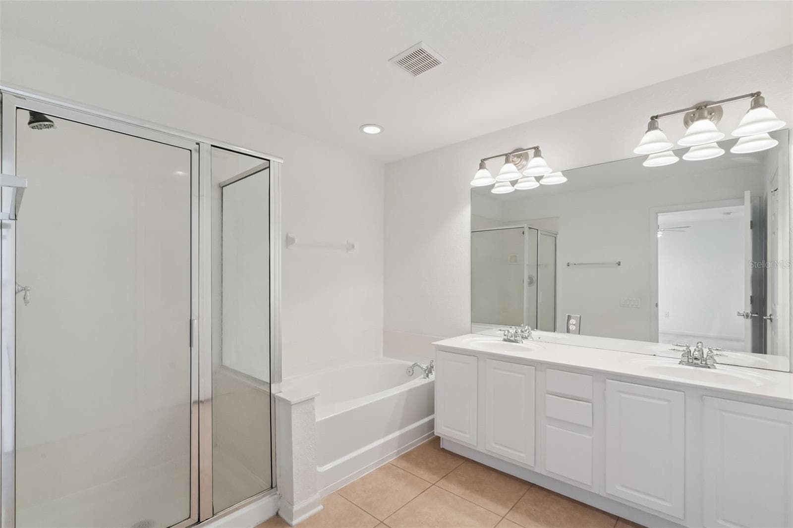 Townhouse at 1215 SHALLCROSS AVE, ORLANDO, photo 15 of 62