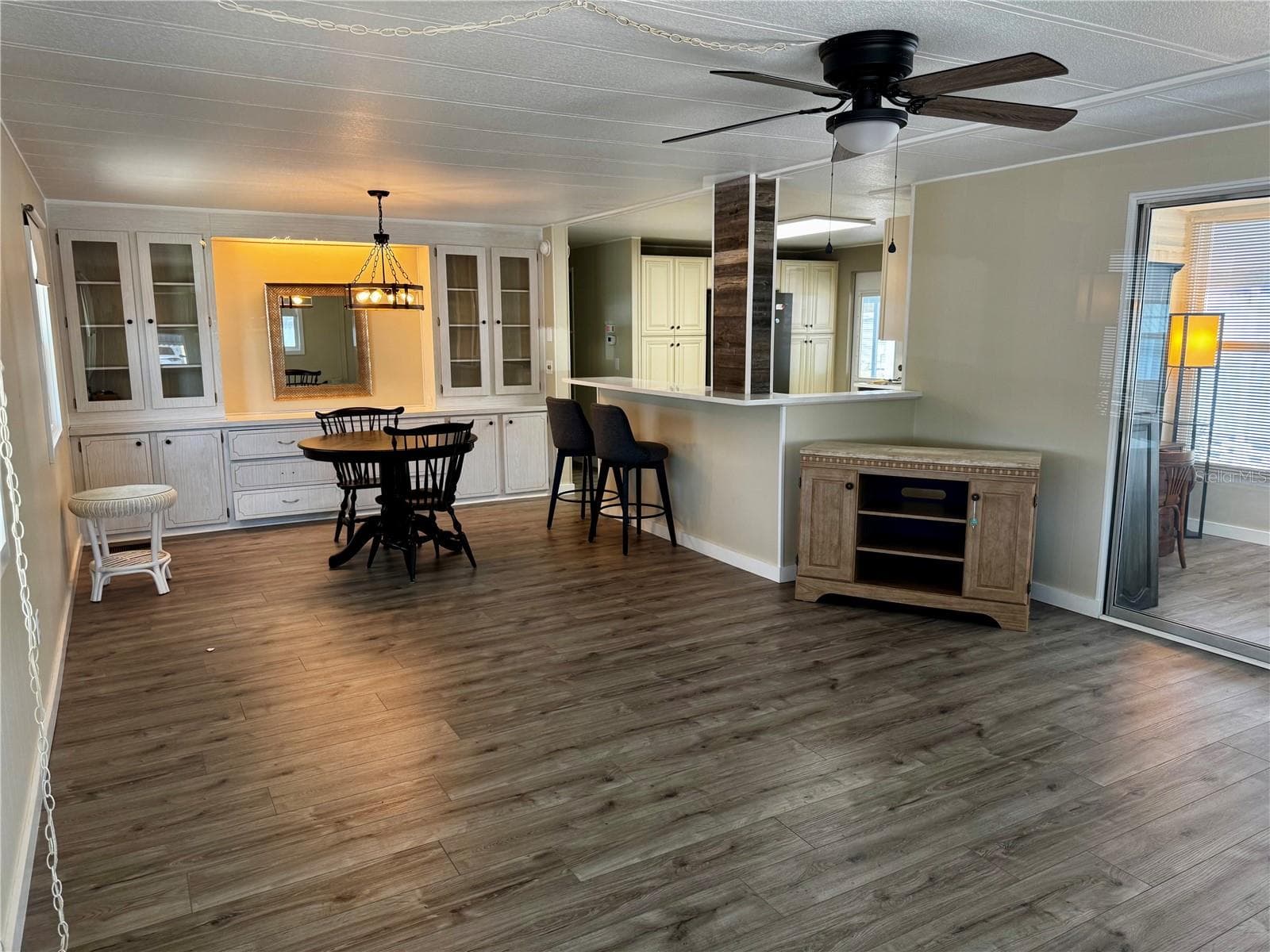 Dining area - 5619 BAYSHORE RD #120, PALMETTO