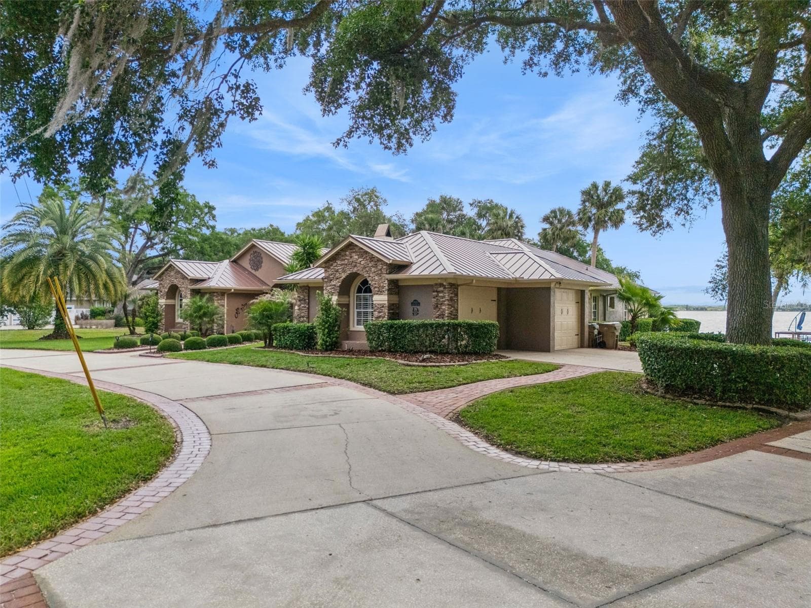 Single Family Residence at 29650 SQUIRREL POINT RD, TAVARES, photo 14 of 87