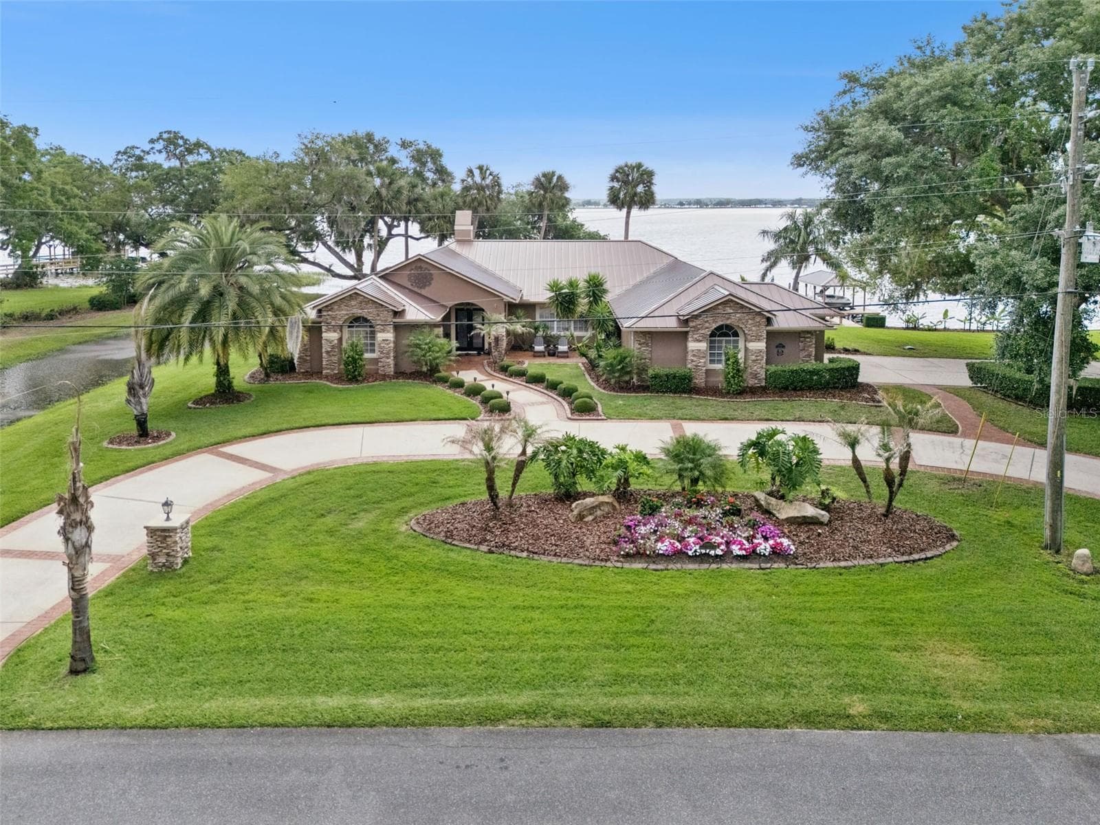 Single Family Residence at 29650 SQUIRREL POINT RD, TAVARES, photo 74 of 87