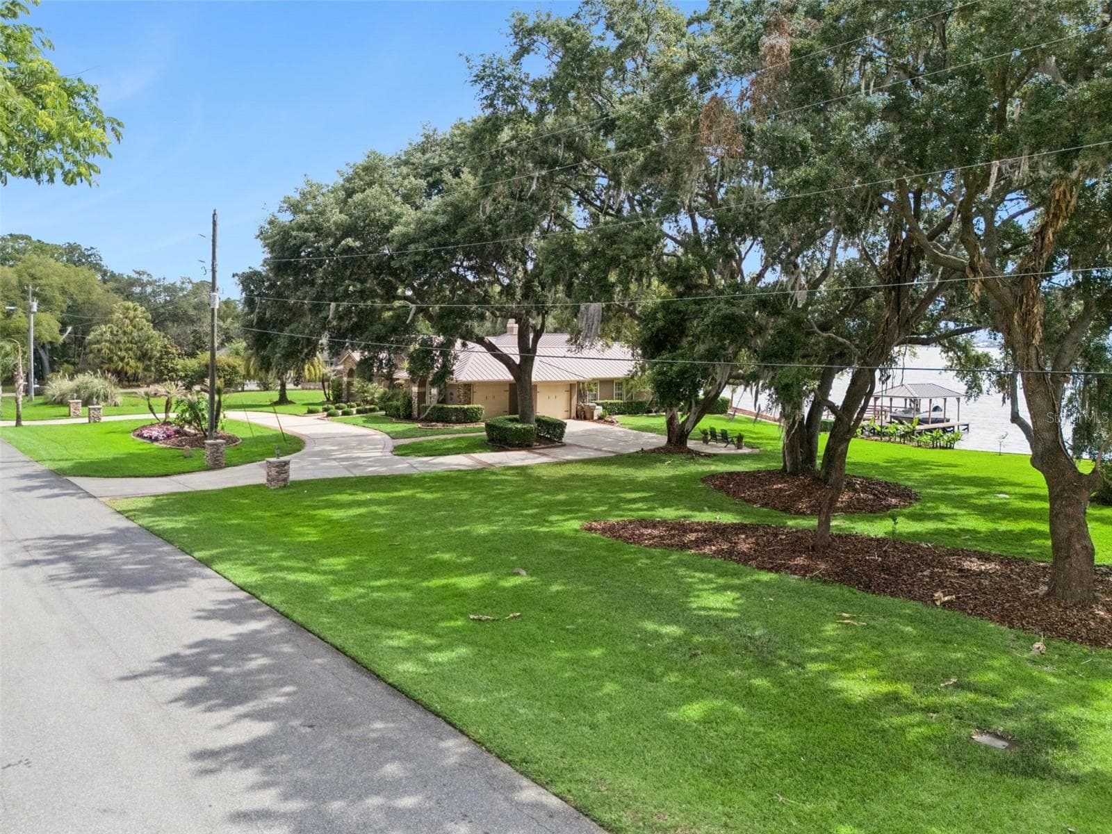 Single Family Residence at 29650 SQUIRREL POINT RD, TAVARES, photo 75 of 87