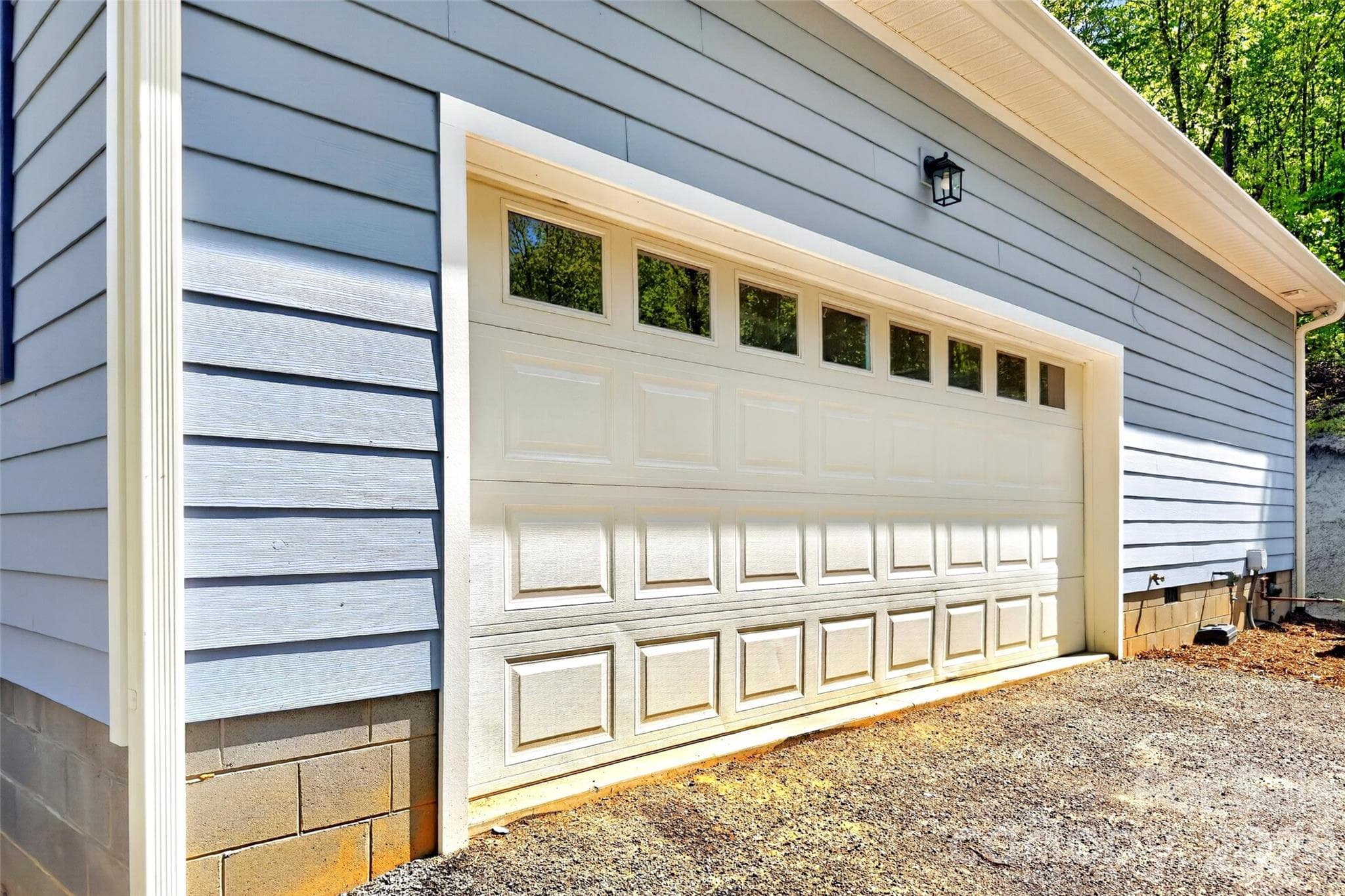 large garage - 50 Glass Falls Trail, Black Mountain