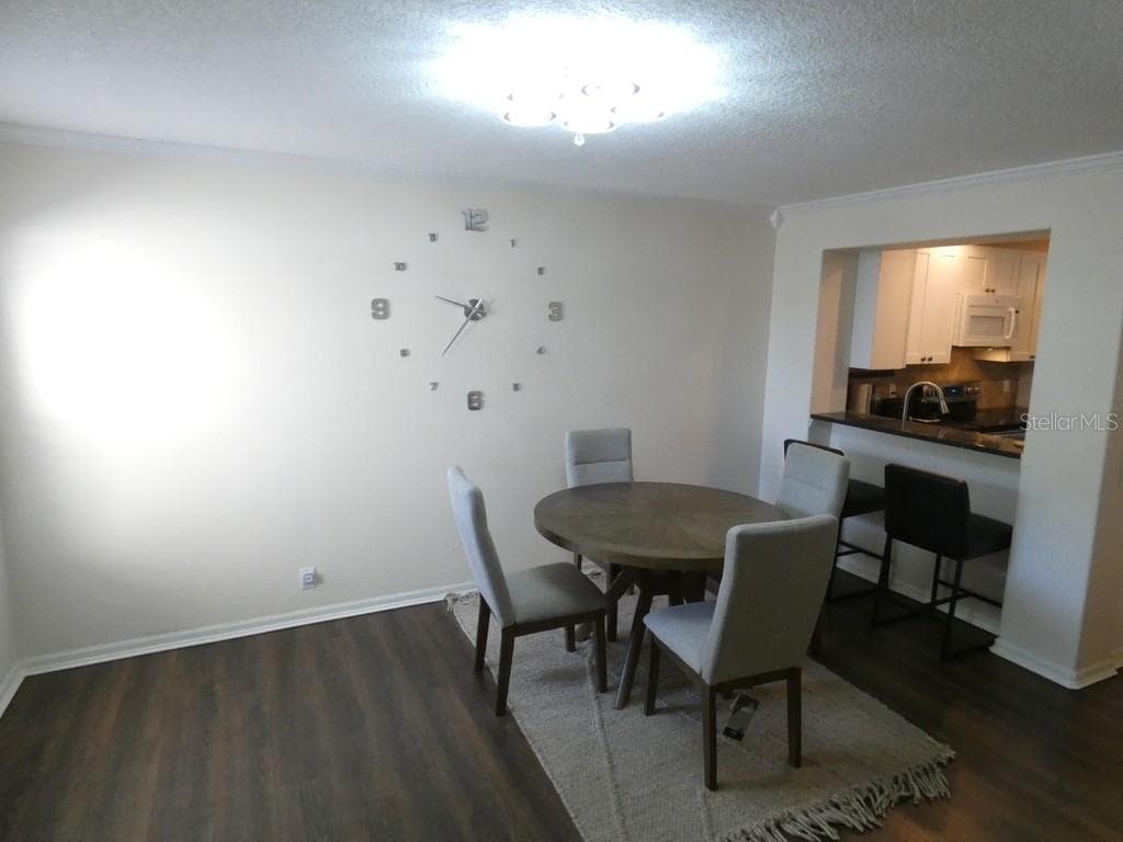 Townhouse at 2554 SEA WIND WAY, CLEARWATER, photo 5 of 23