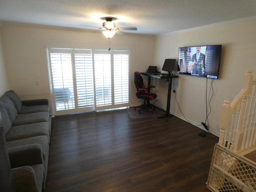 Townhouse at 2554 SEA WIND WAY, CLEARWATER, photo 6 of 23