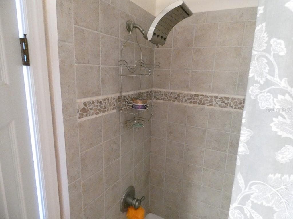 Townhouse at 2554 SEA WIND WAY, CLEARWATER, photo 16 of 23