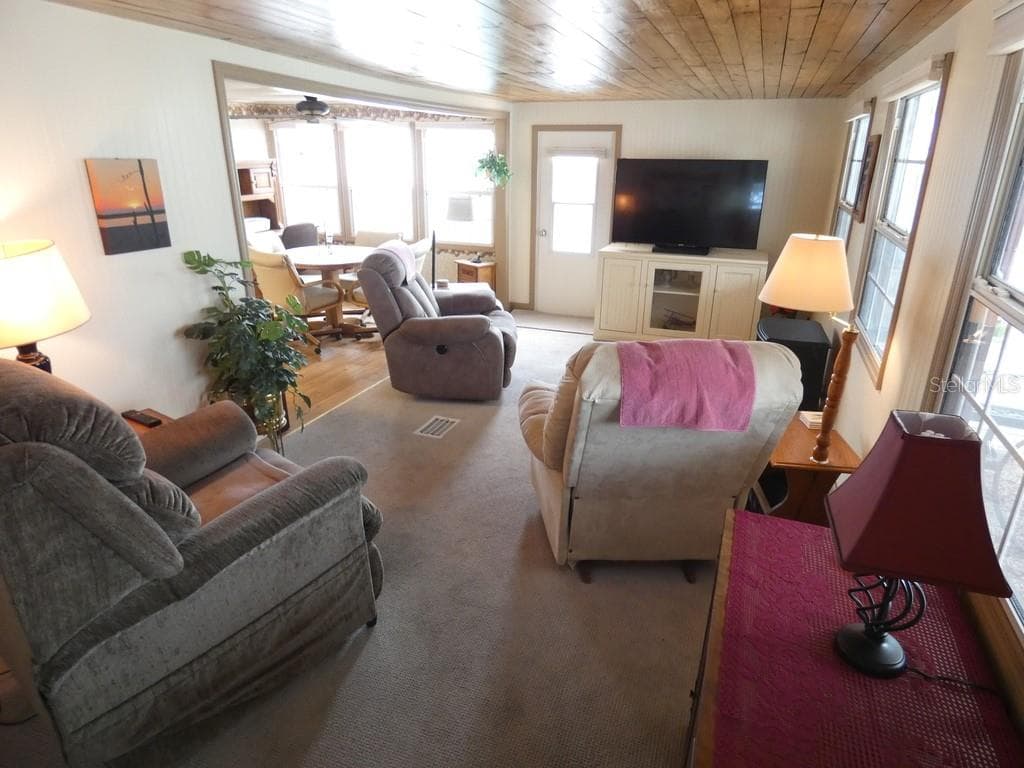 Mobile Home at 12674 SEMINOLE BLVD #S8, LARGO, photo 4 of 44