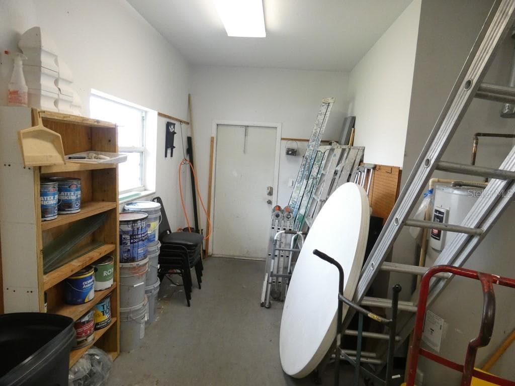 24 Hour Community Shop & Laundry & Bath Rooms & Library - 12674 SEMINOLE BLVD #S8, LARGO