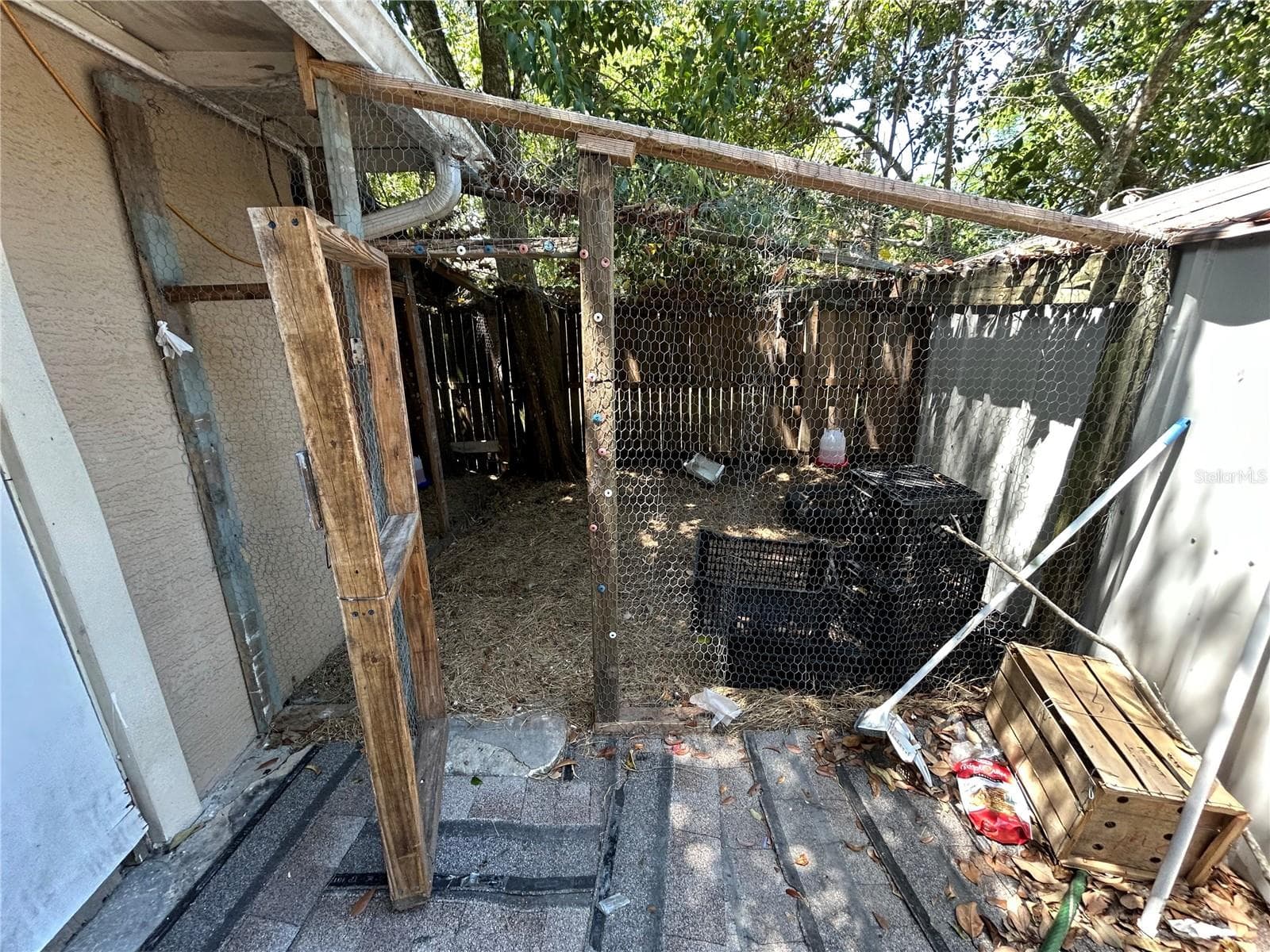 Back Yard - 629 HOLMES AVE, DAYTONA BEACH