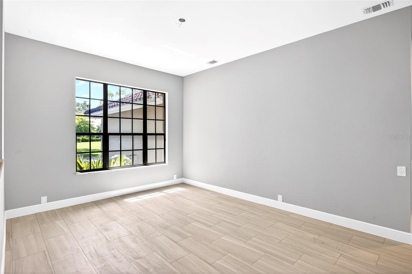 Single Family Residence at 7214 HENDRY CREEK DR, FORT MYERS, photo 10 of 56