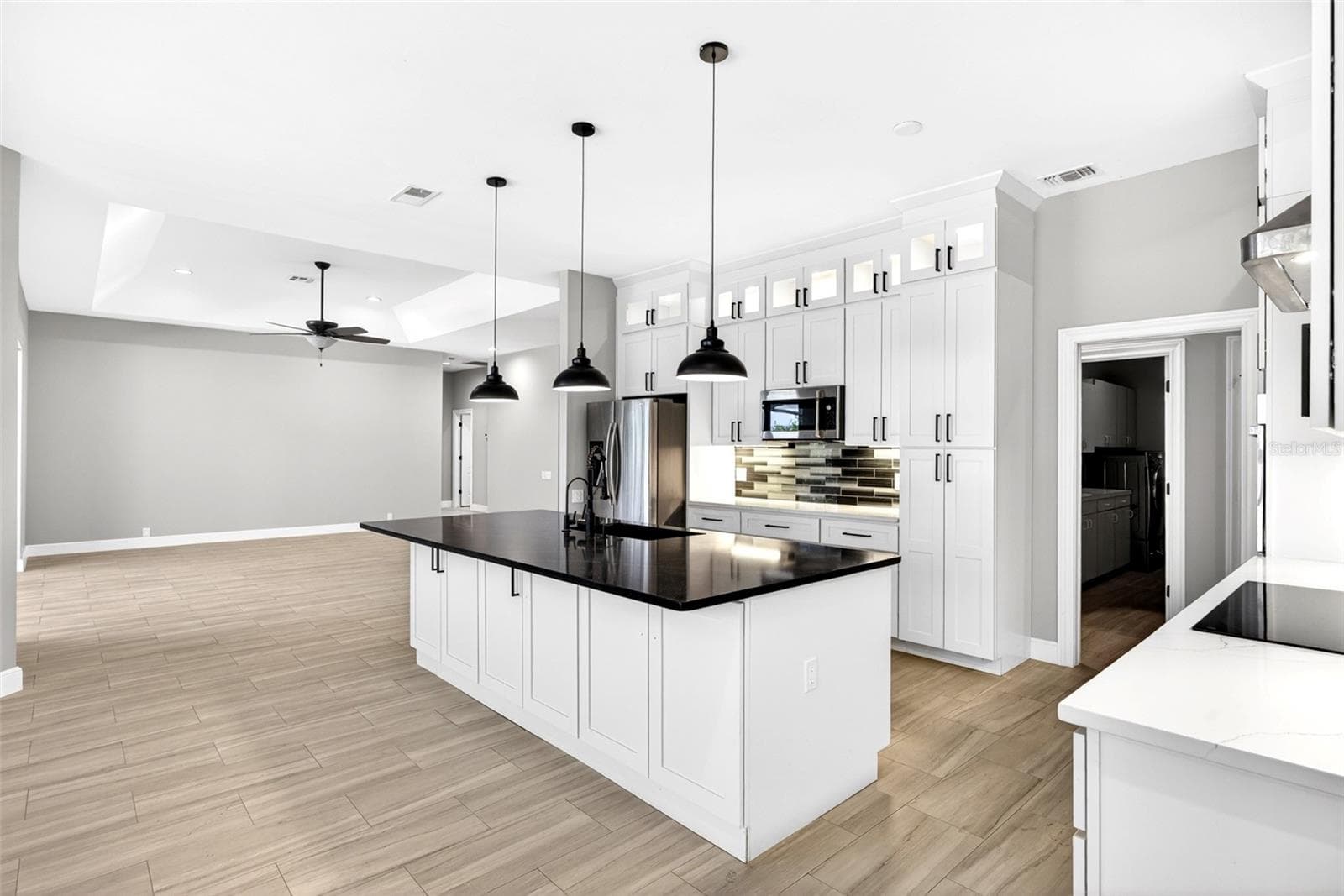 Single Family Residence at 7214 HENDRY CREEK DR, FORT MYERS, photo 13 of 56