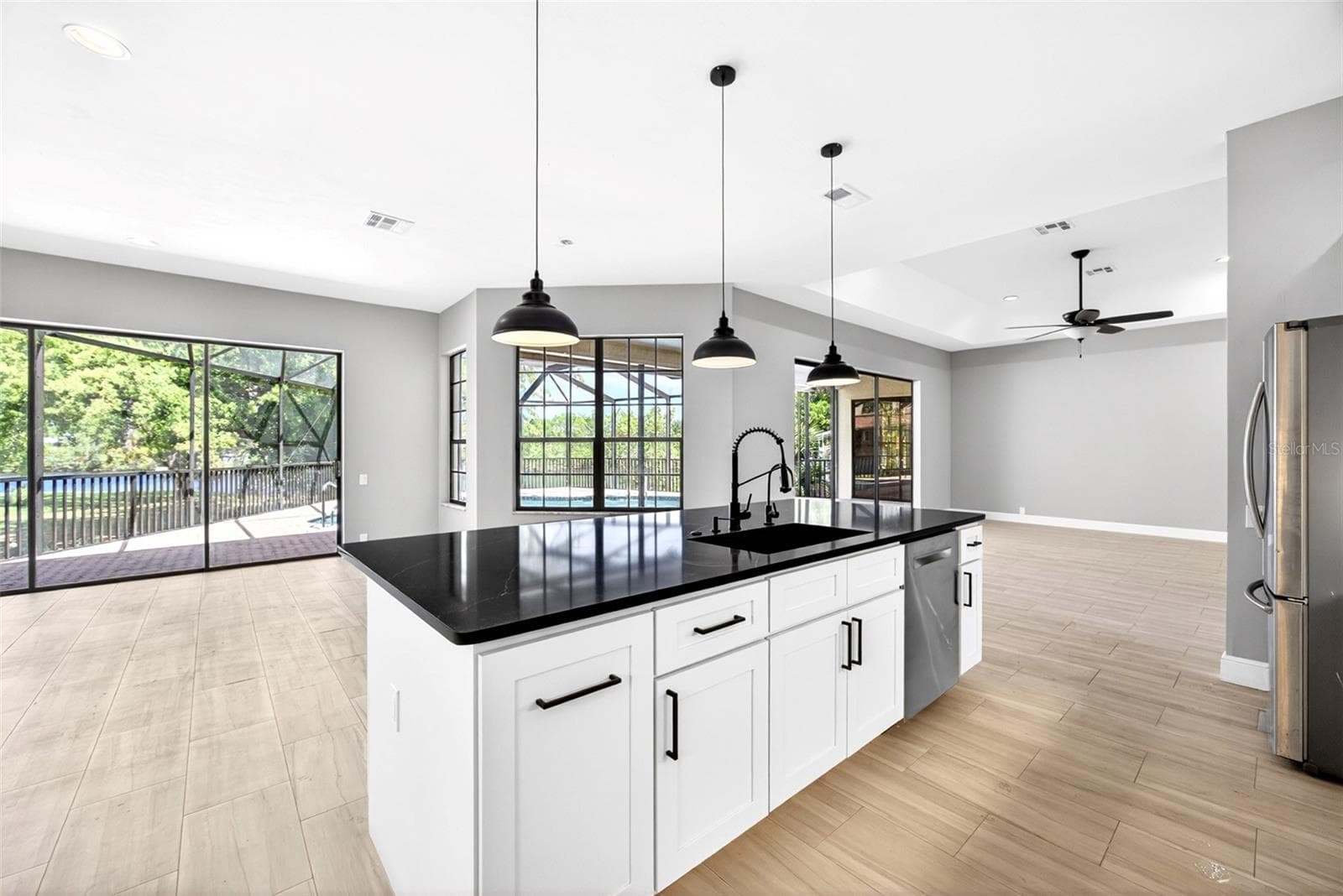 Single Family Residence at 7214 HENDRY CREEK DR, FORT MYERS, photo 14 of 56