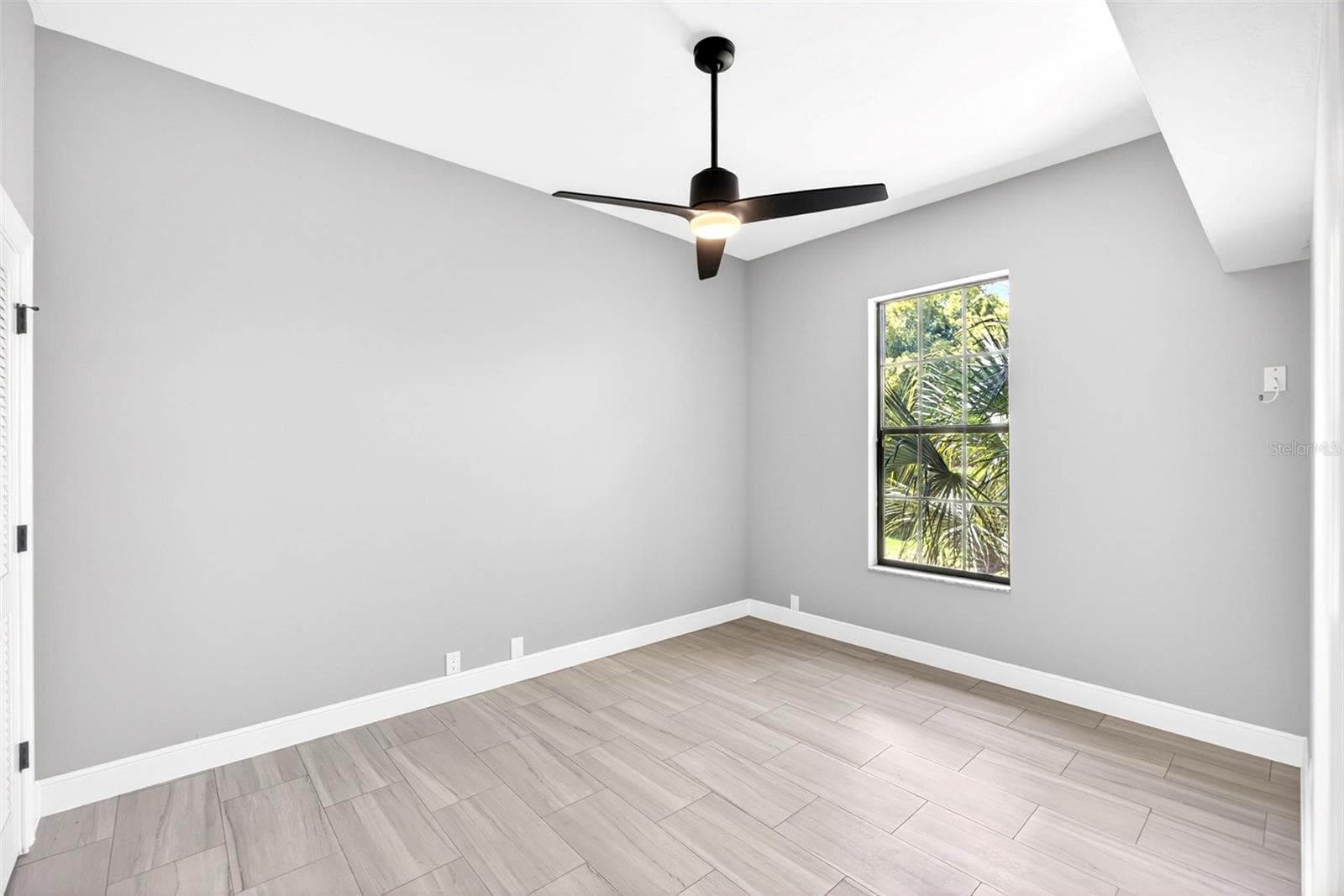 Single Family Residence at 7214 HENDRY CREEK DR, FORT MYERS, photo 35 of 56