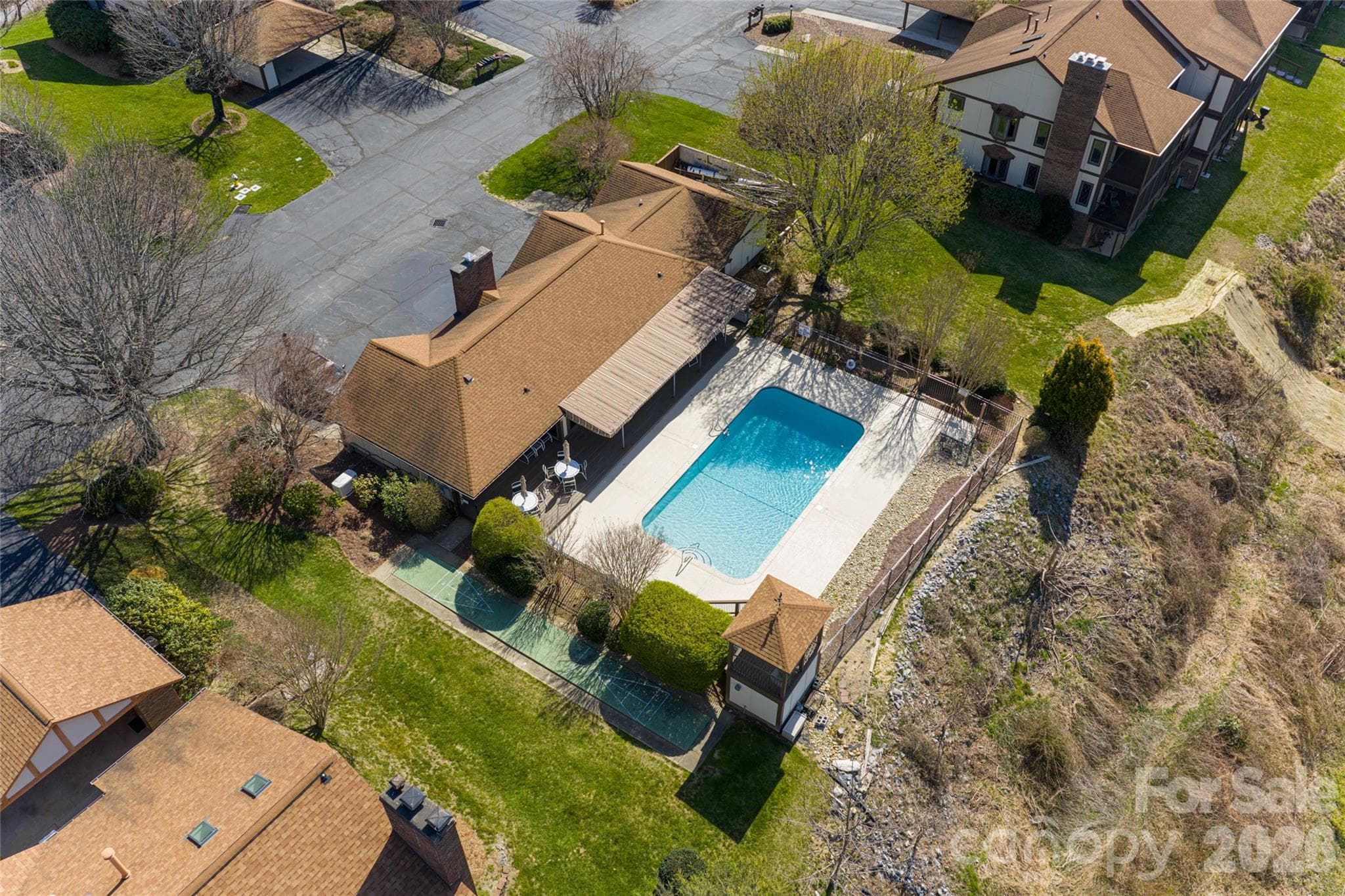 Clubhouse and Pool - Hendersonville