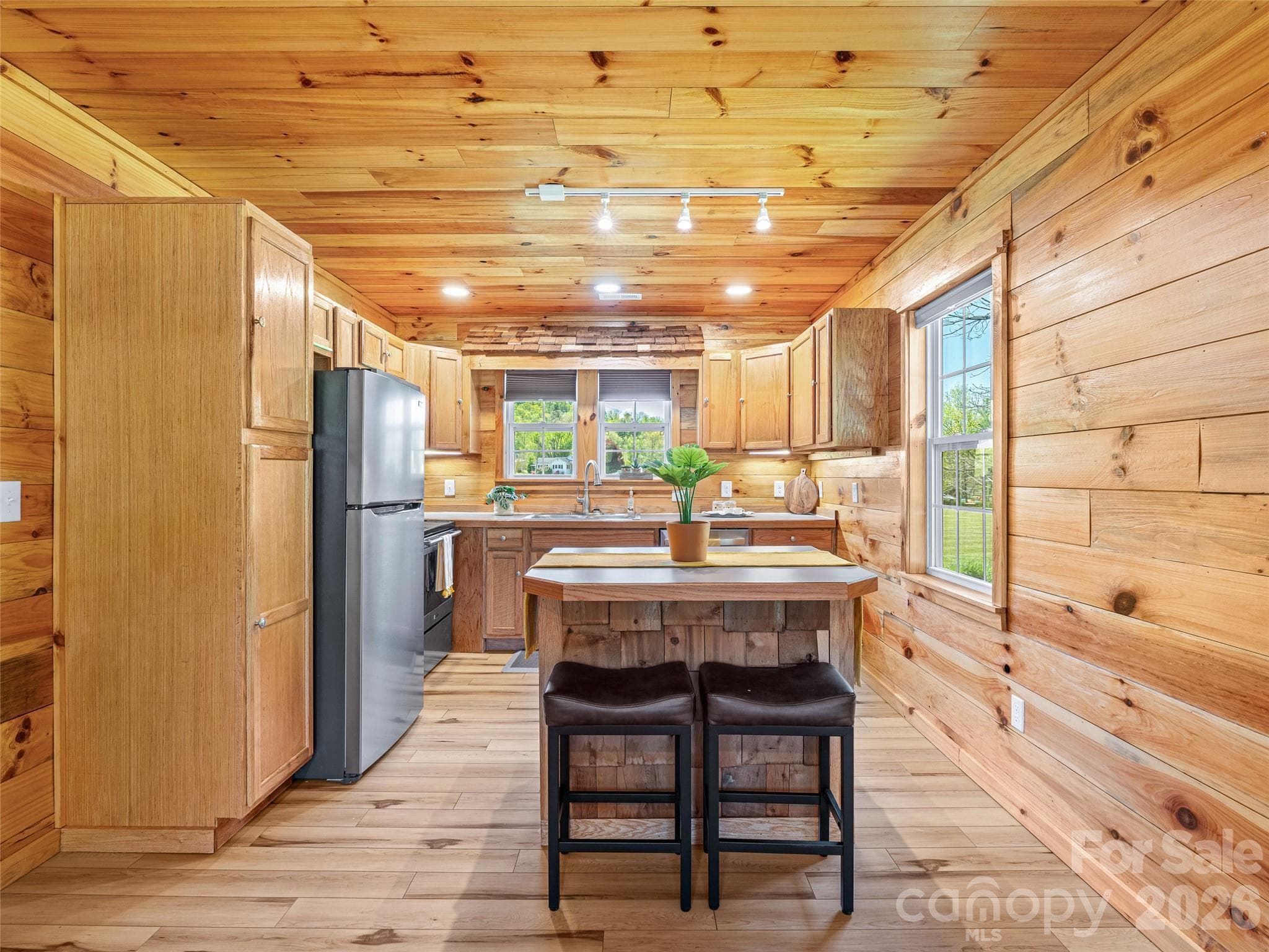 Kitchen - 5881 US 23 Highway, Mars Hill