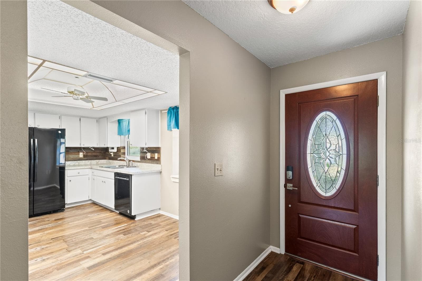Single Family Residence at 10616 SPRINGWOOD DR, PORT RICHEY, photo 4 of 43