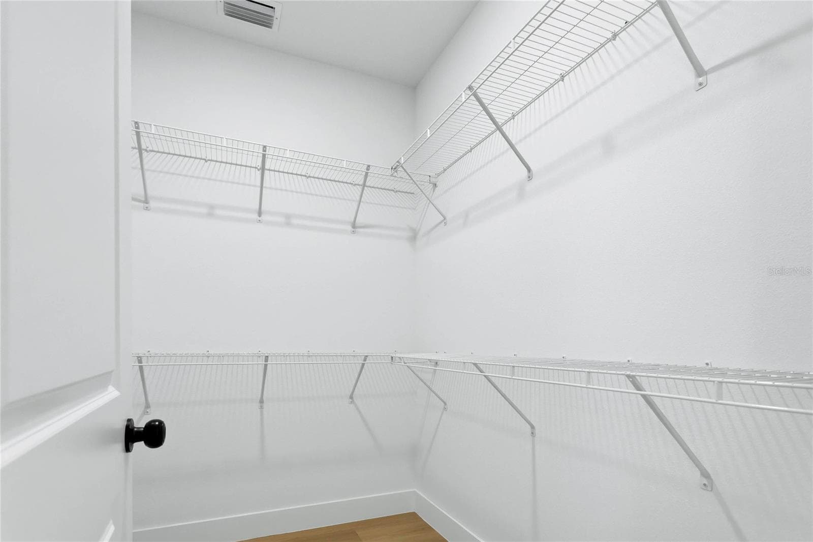 Single Family Residence at 126 CANBY CIR, SPRING HILL, photo 17 of 45