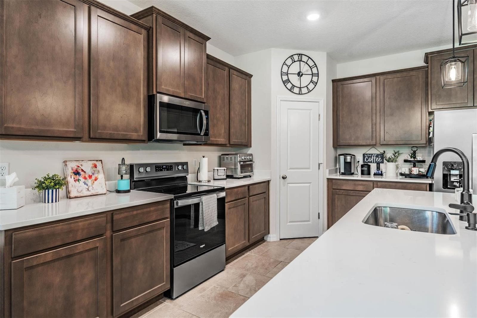 Single Family Residence at 6862 BROAD RIVER AVE, LAND O LAKES, photo 12 of 33