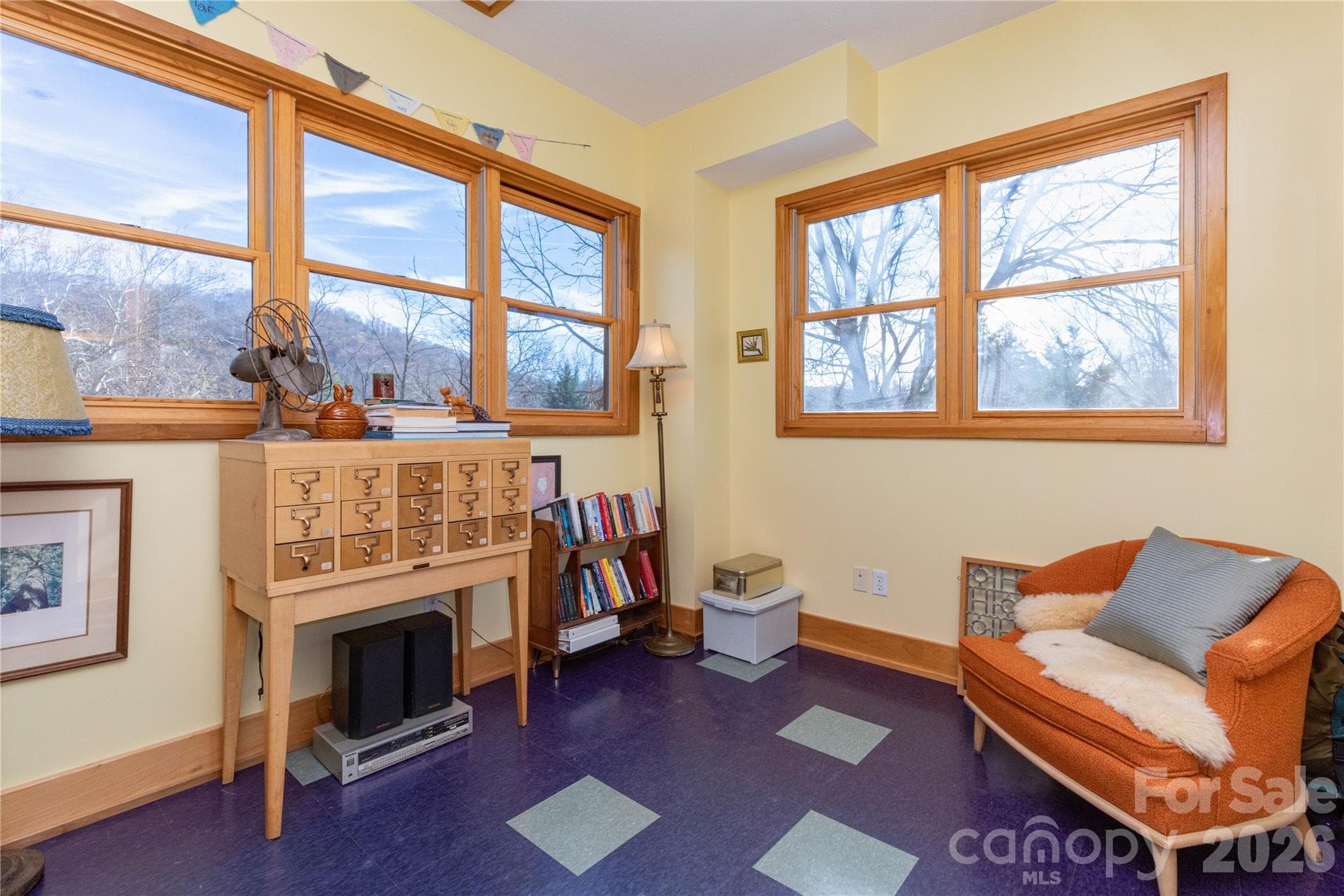 3rd floor loft - 297 Hillside Street, Asheville