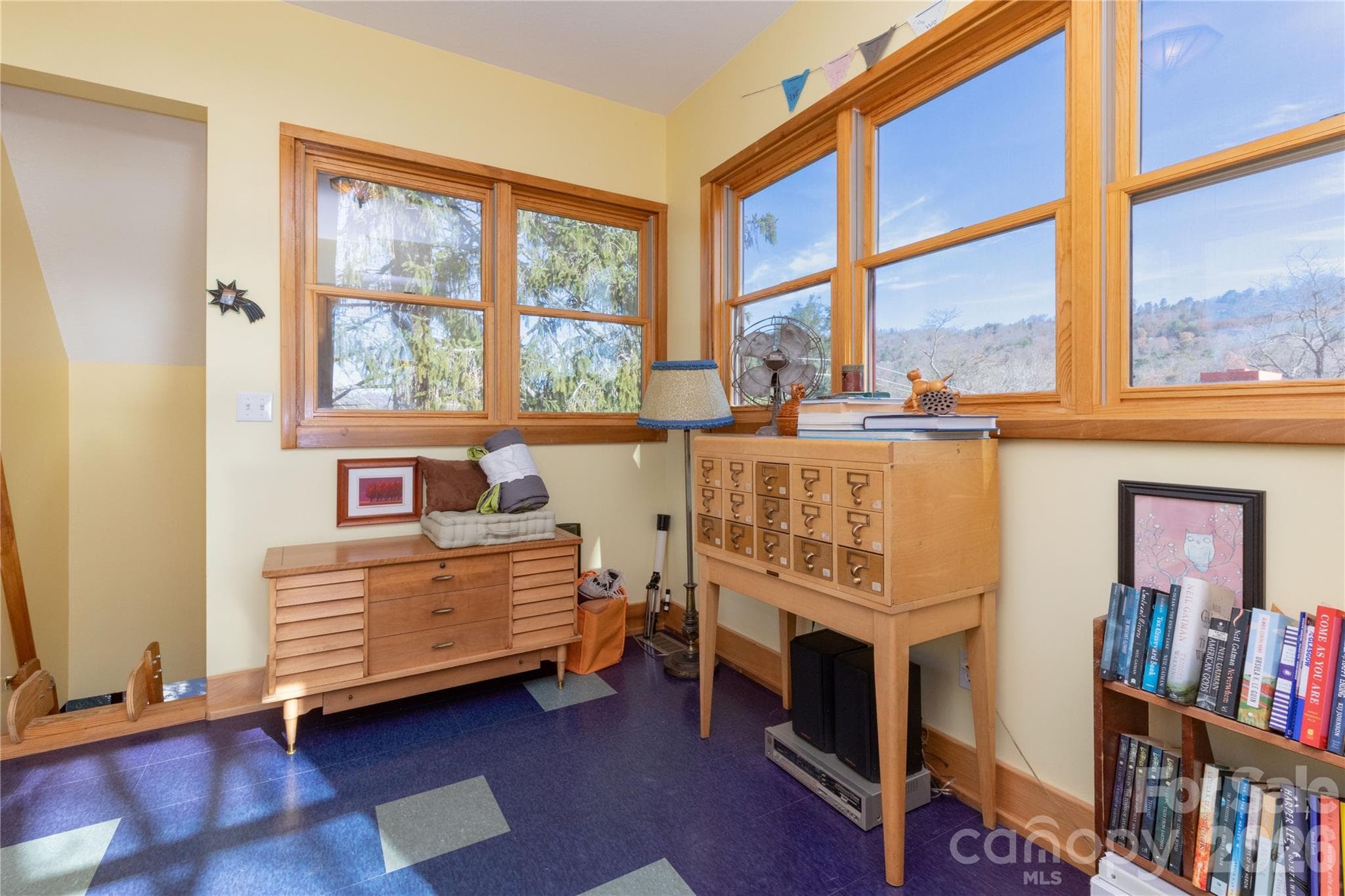 3rd floor loft - 297 Hillside Street, Asheville