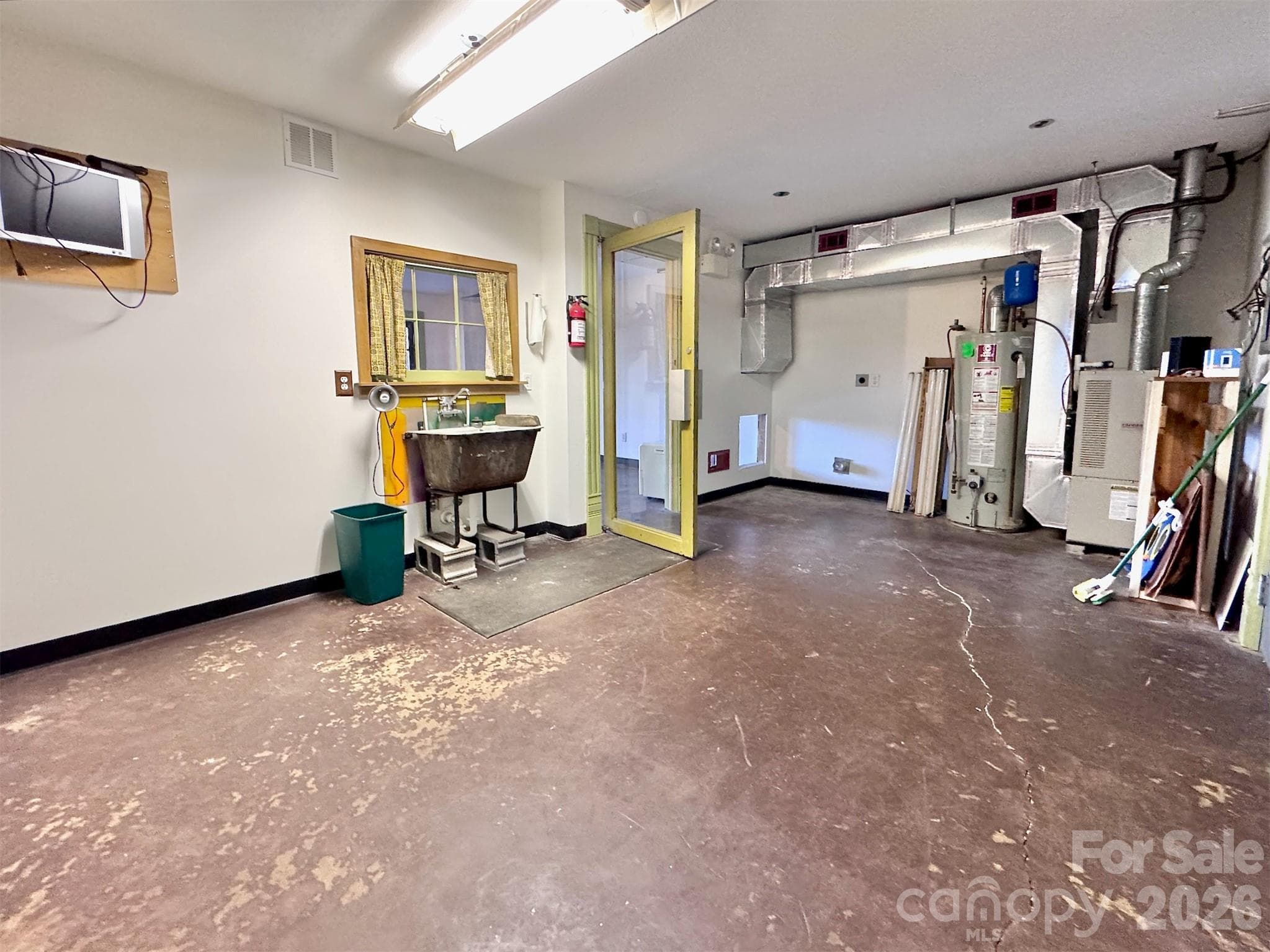 1st floor bedroom/office - 297 Hillside Street, Asheville
