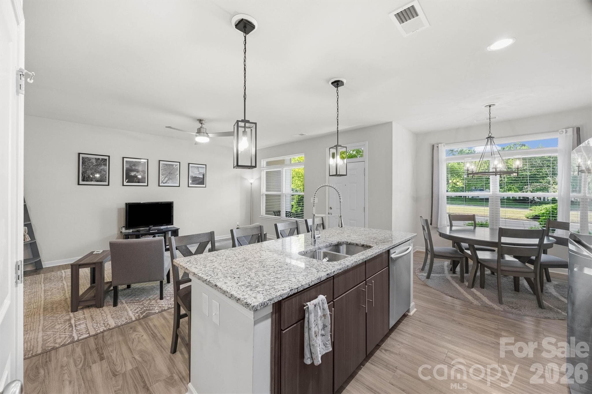 Kitchen - 204 Overstone Court, Fort Mill