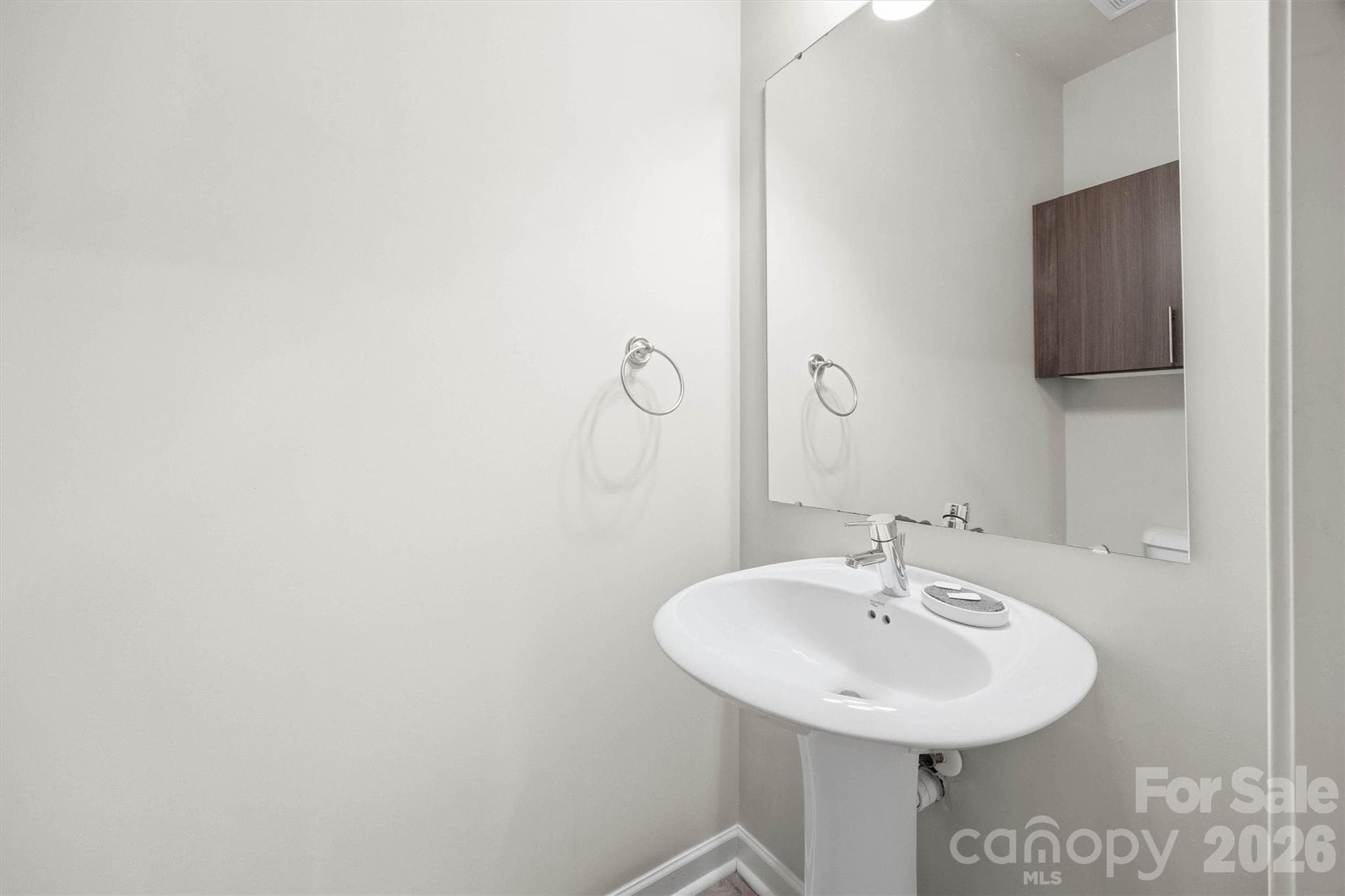 Powder Room - 204 Overstone Court, Fort Mill