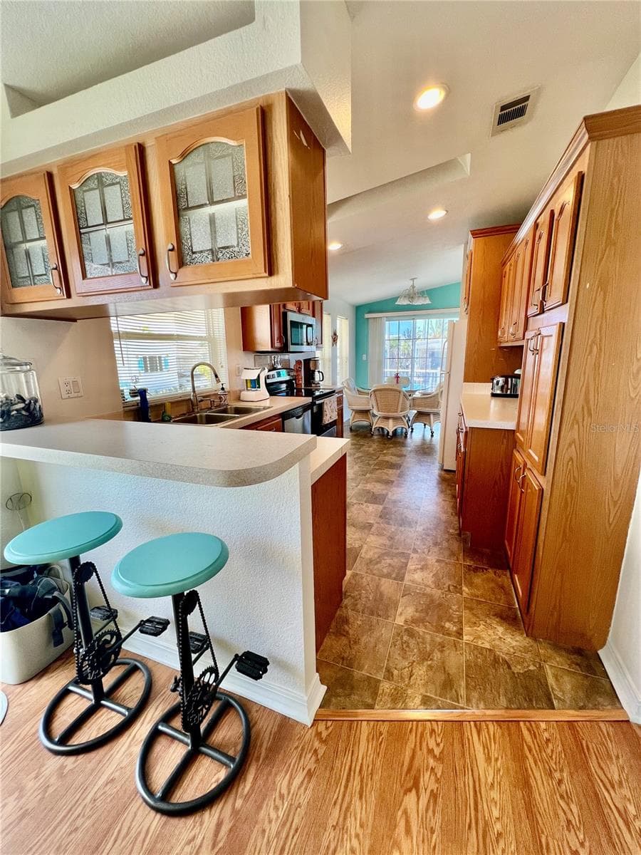 Kitchen - 102 2ND AVE, VENICE