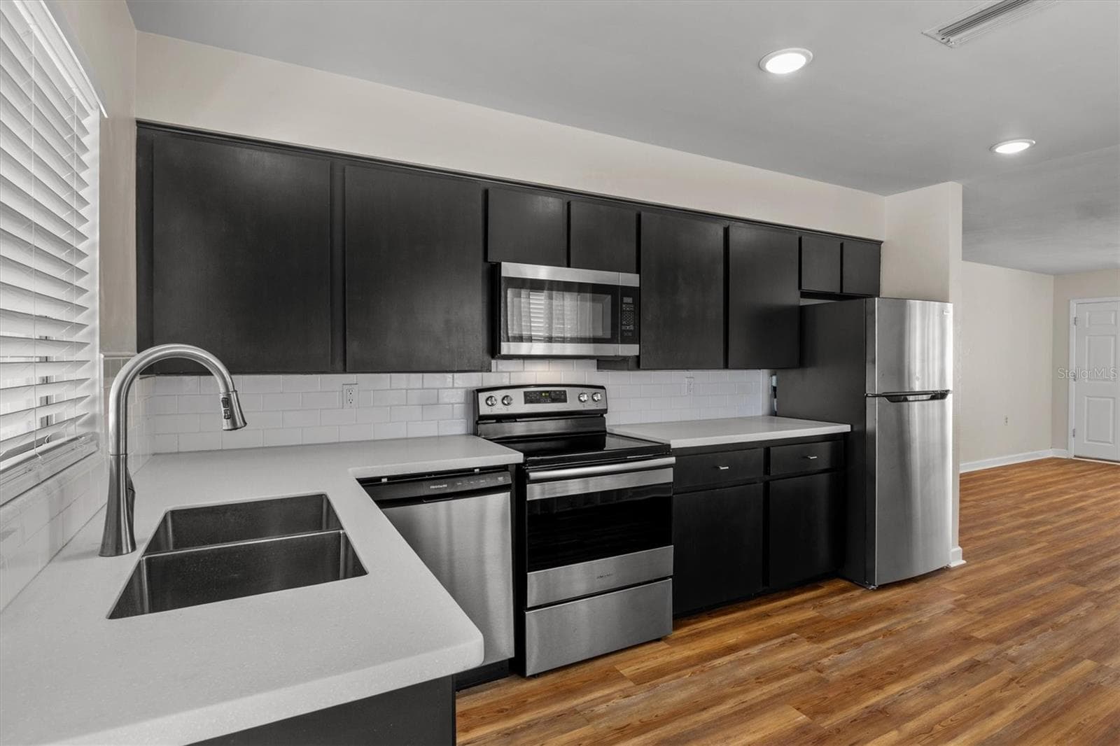 Villa at 1213 8TH ST NW, WINTER HAVEN, photo 12 of 29