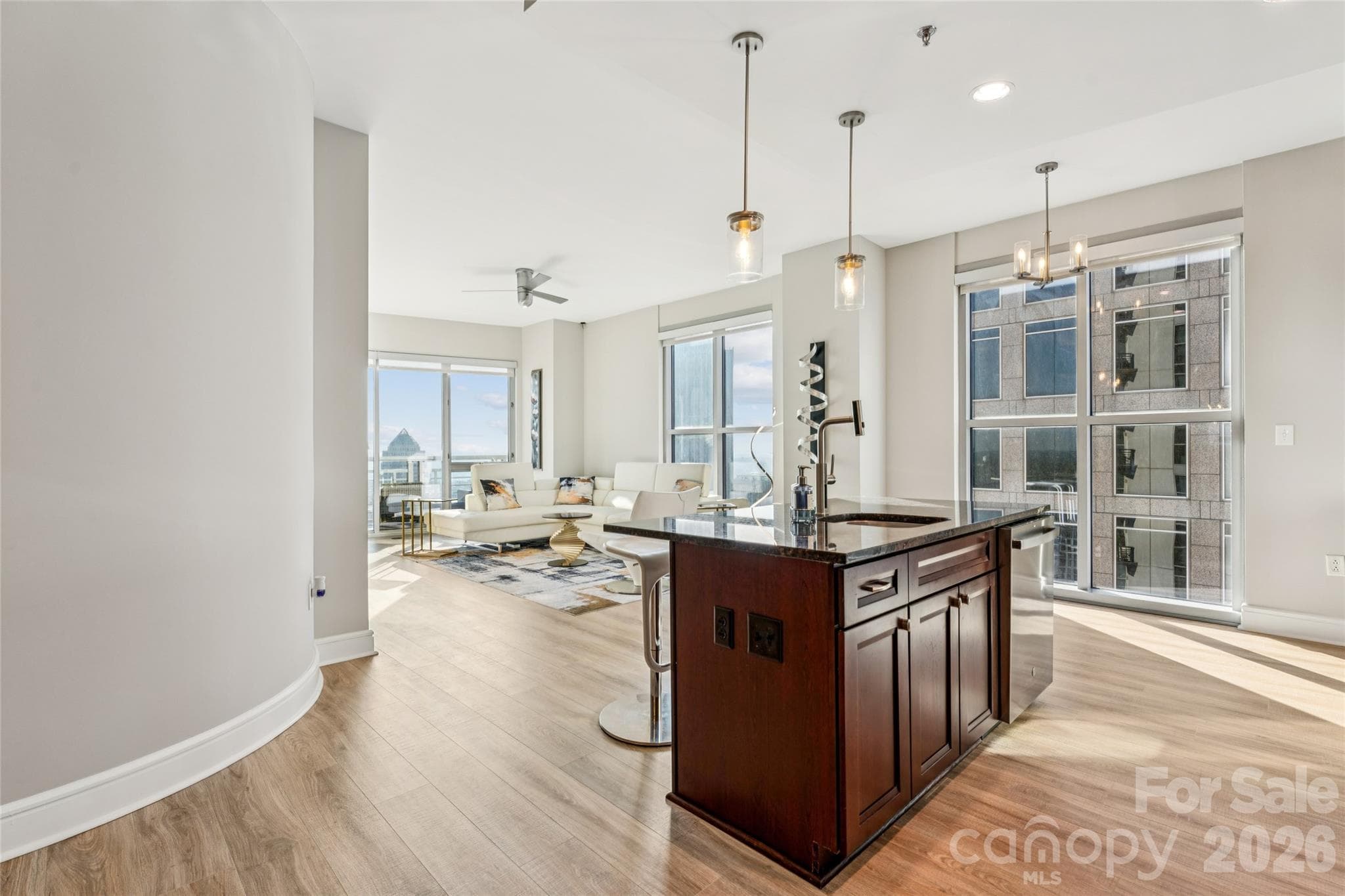 Condominium at Charlotte, photo 4 of 43