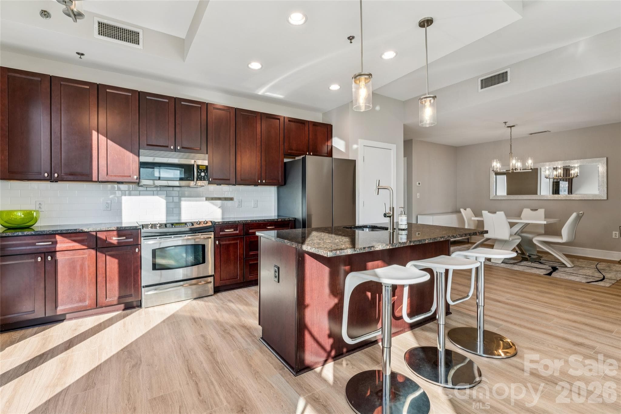 Condominium at Charlotte, photo 6 of 43