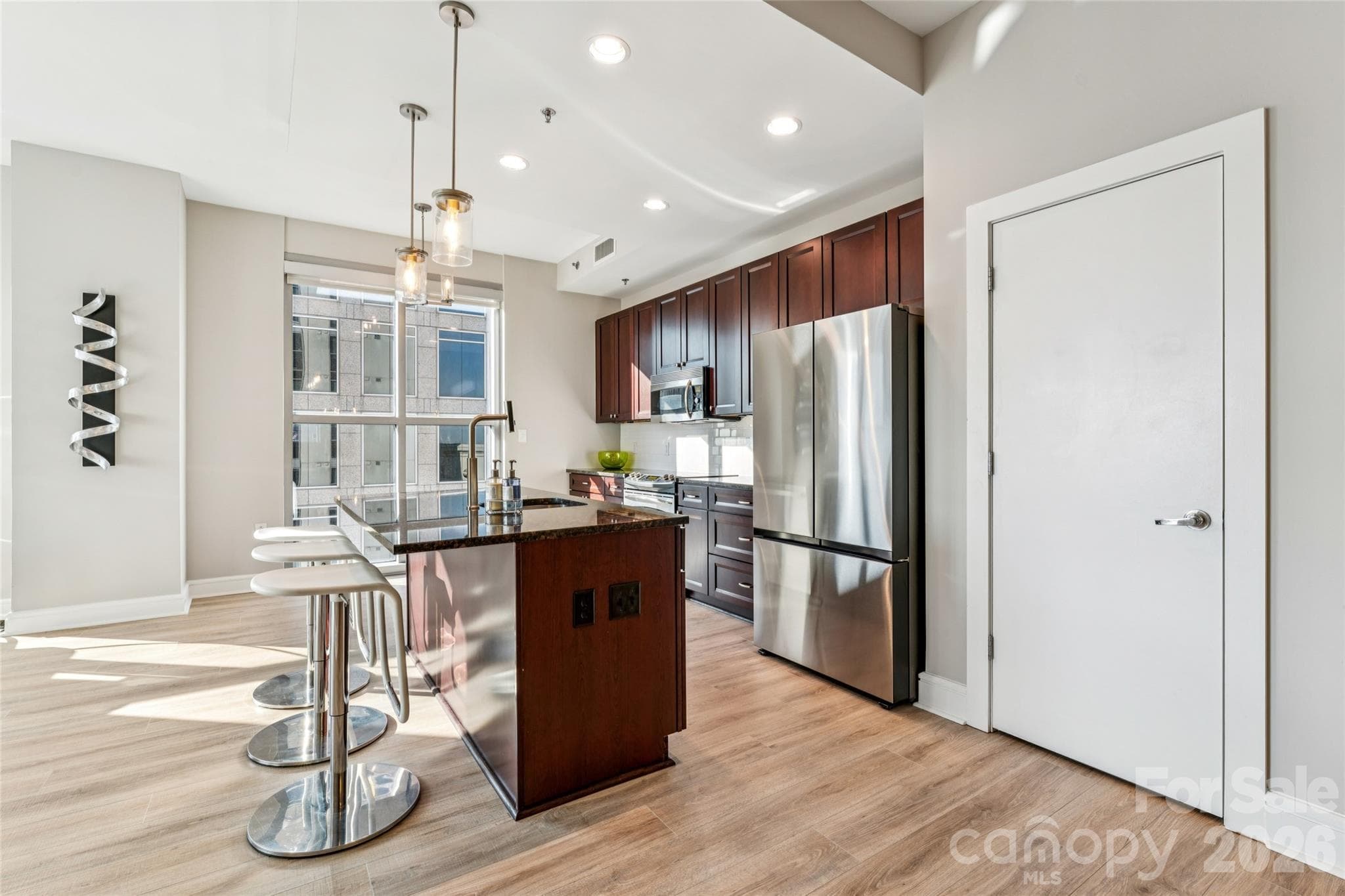 Condominium at Charlotte, photo 8 of 43