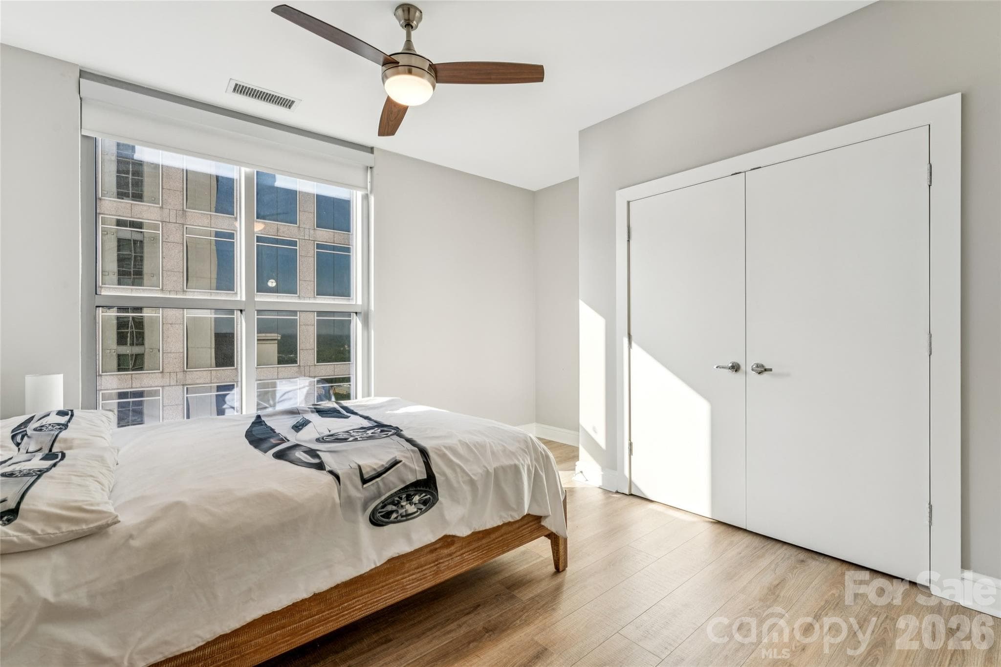 Condominium at 333 W Trade Street, Charlotte, photo 23 of 43
