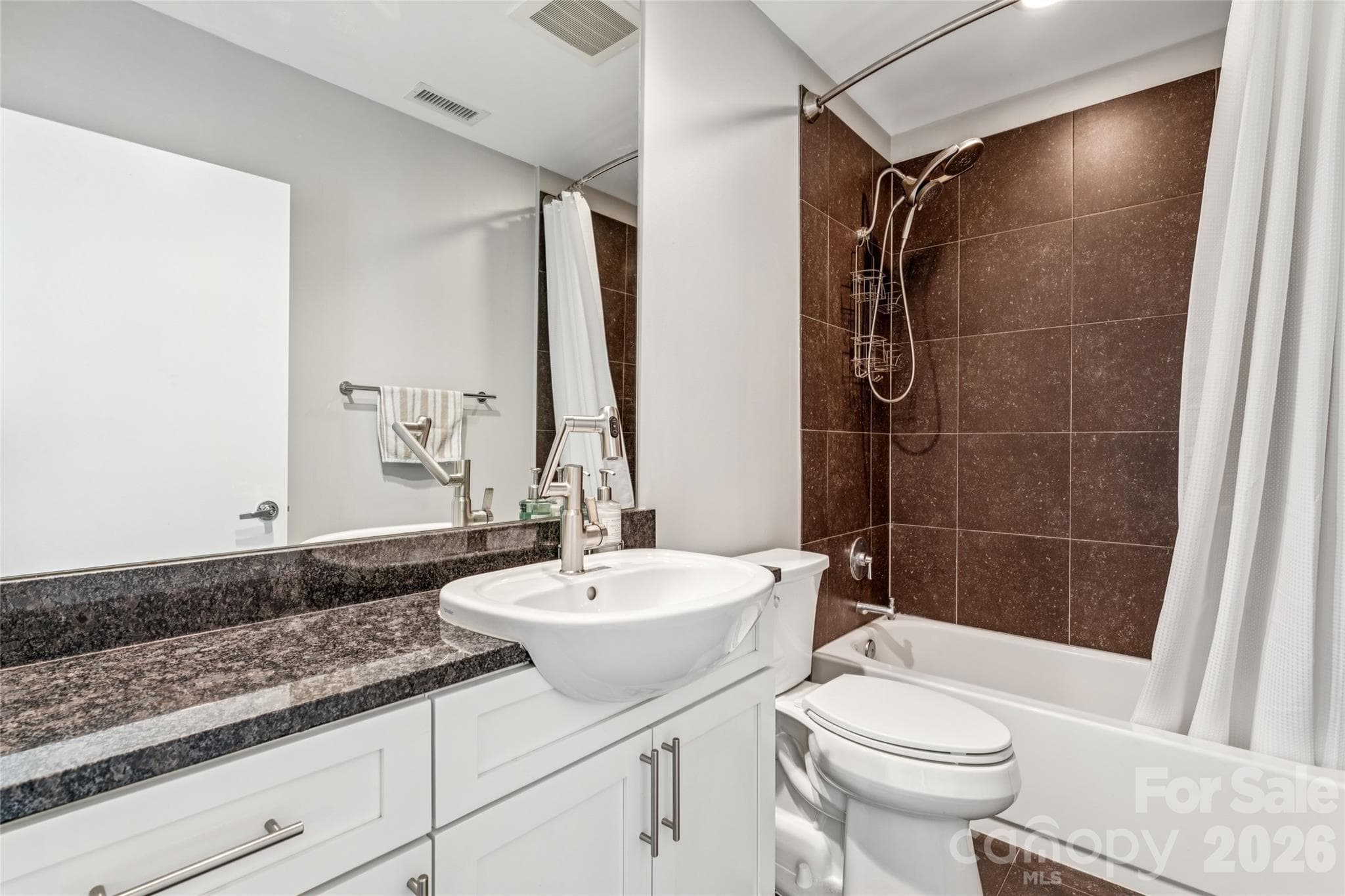 Condominium at 333 W Trade Street, Charlotte, photo 24 of 43