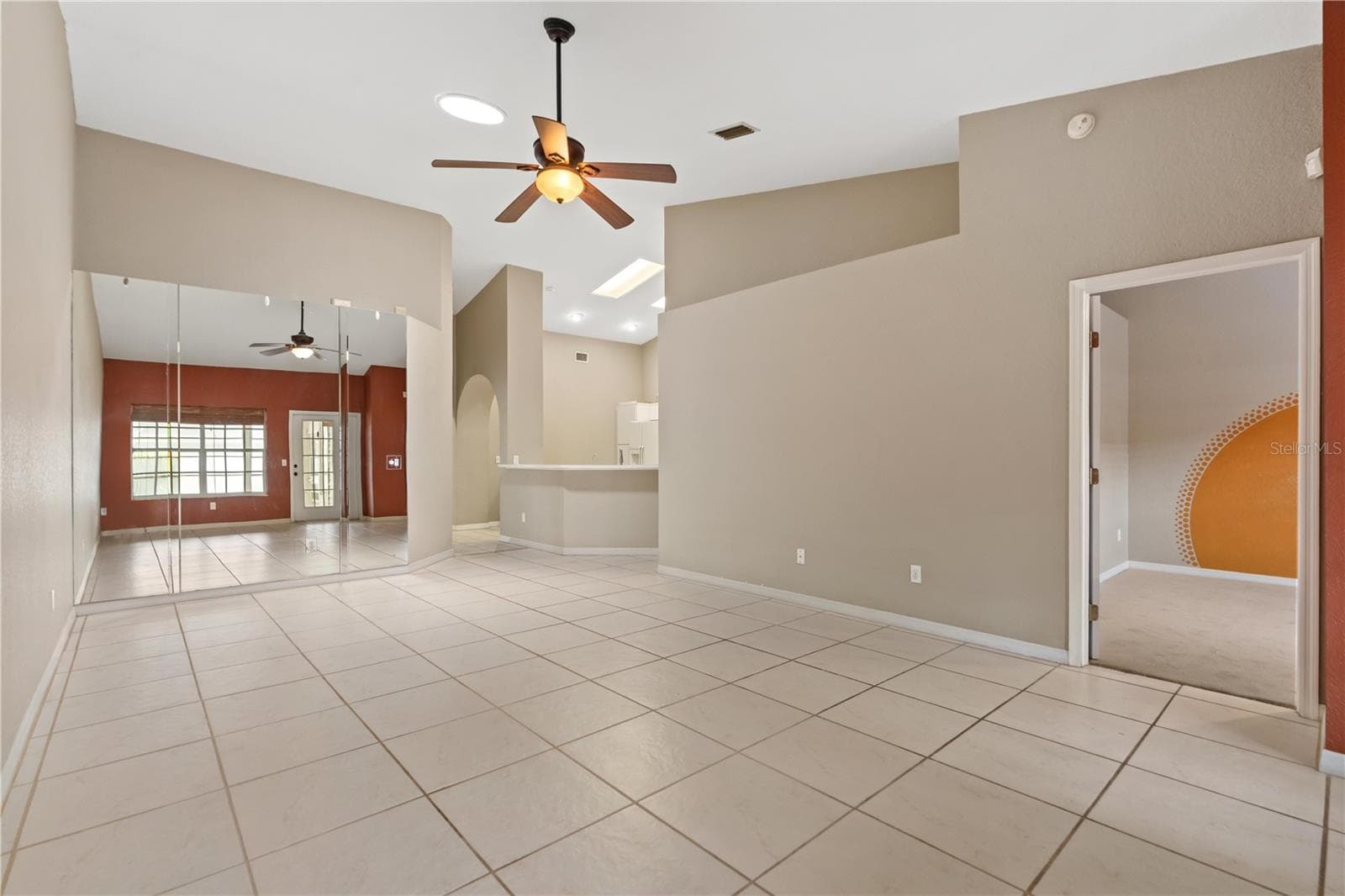 Townhouse at 21506 GRAY TERN CT, LUTZ, photo 6 of 45