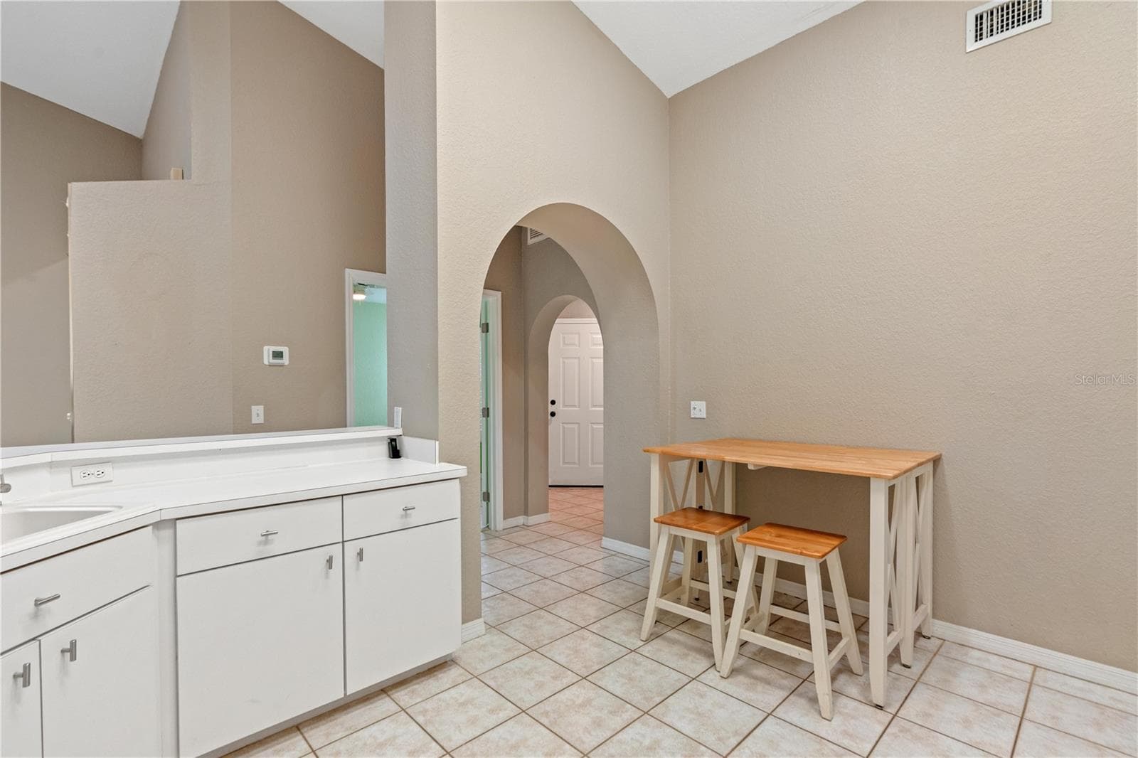Townhouse at 21506 GRAY TERN CT, LUTZ, photo 12 of 45