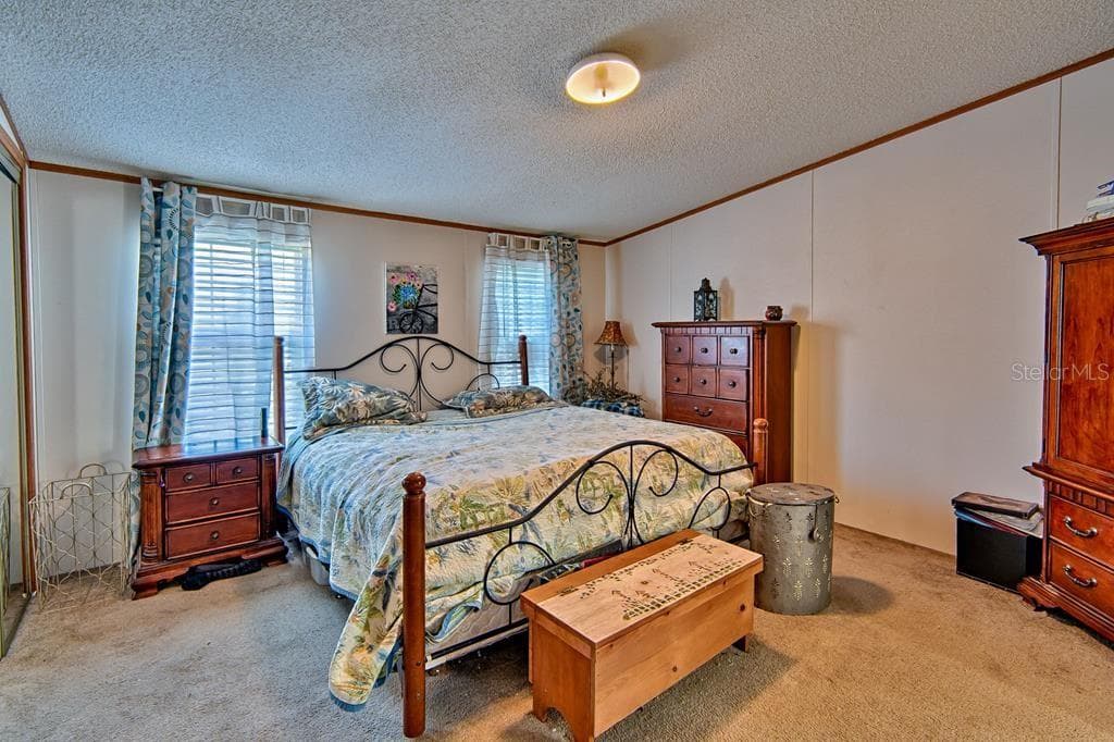 primary bedroom - 10250 NW 67TH PL, CHIEFLAND
