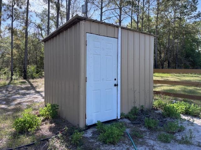 pump house for four-inch well & water softener/purifier - 10250 NW 67TH PL, CHIEFLAND