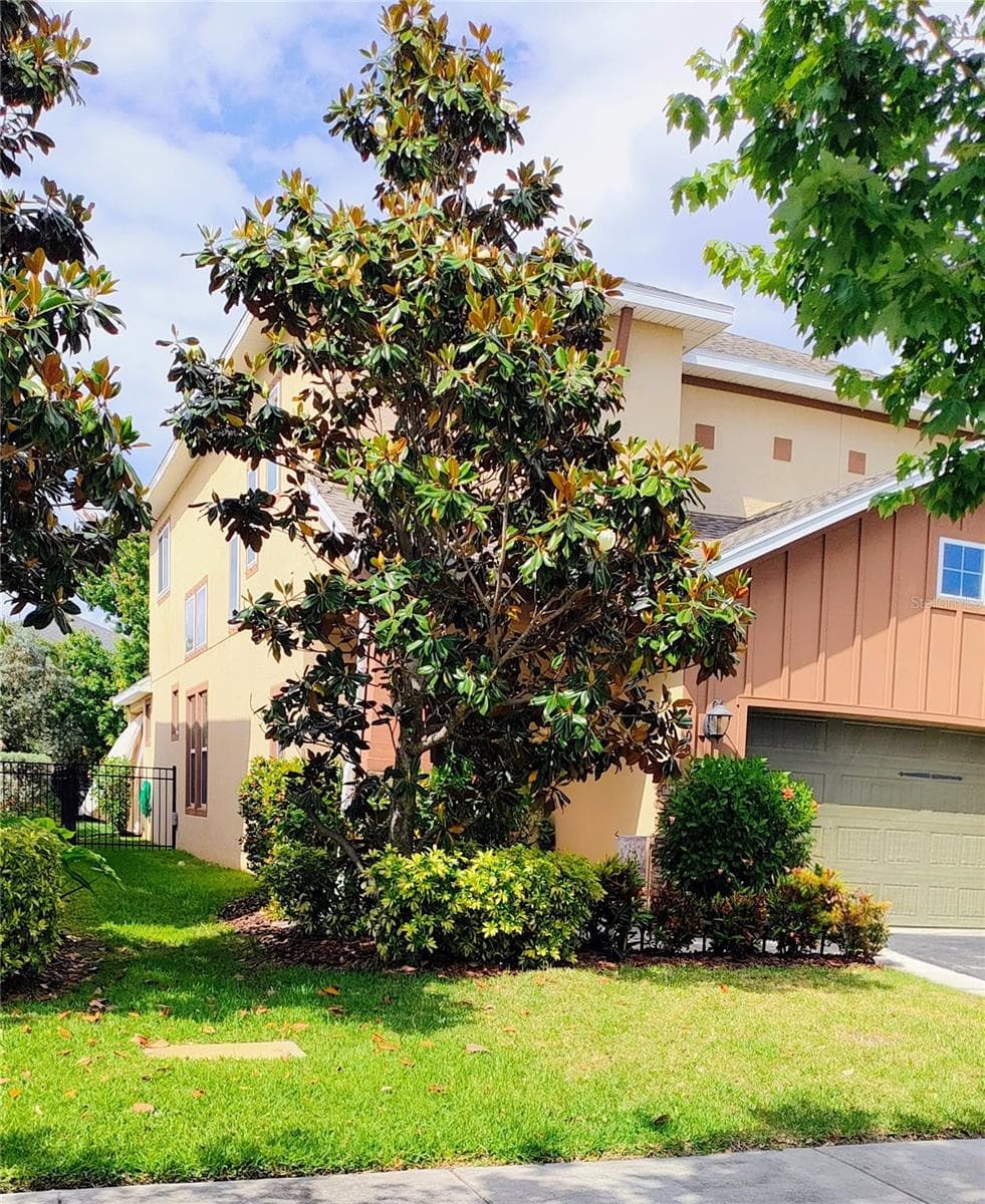 Single Family Residence at 7508 SEA LILLY CT, APOLLO BEACH, photo 3 of 16