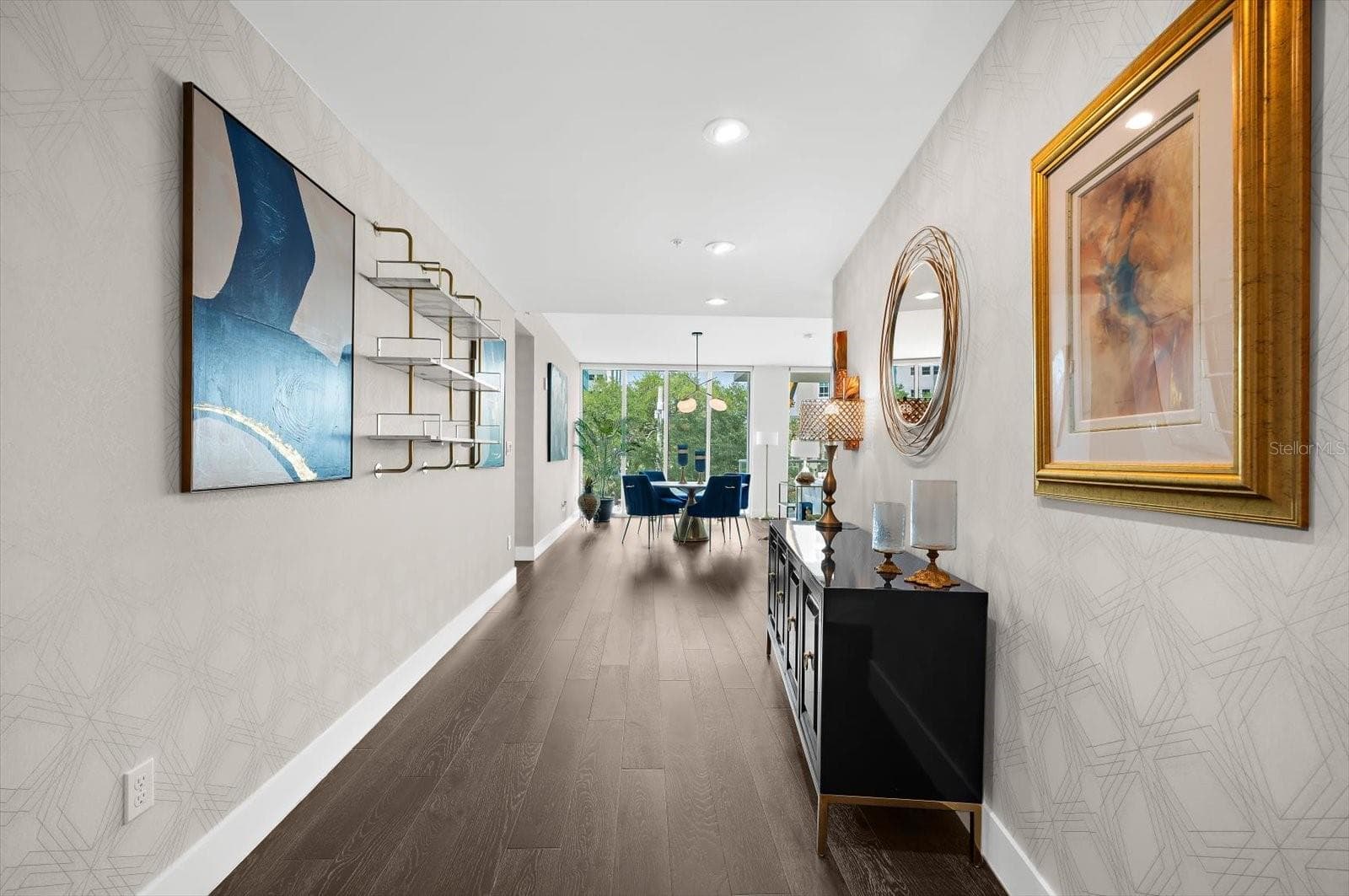 Front Entrance - 176 4TH AVE NE #201, ST PETERSBURG