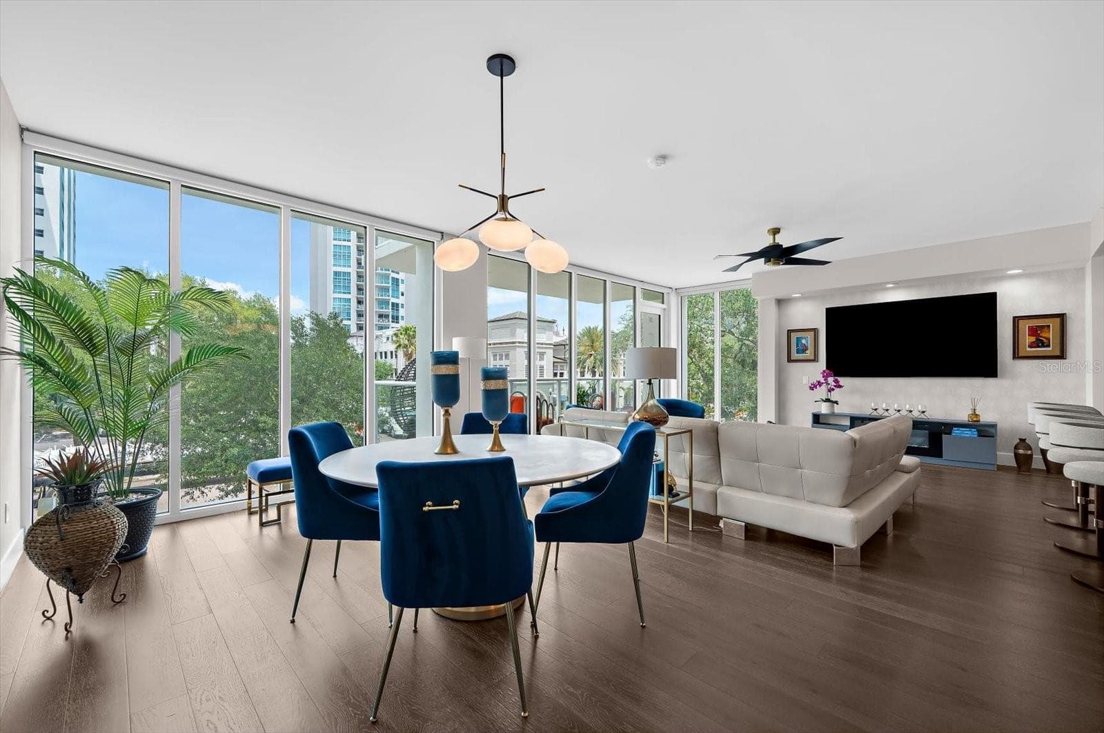 Living Room Area with Balcony - 176 4TH AVE NE #201, ST PETERSBURG