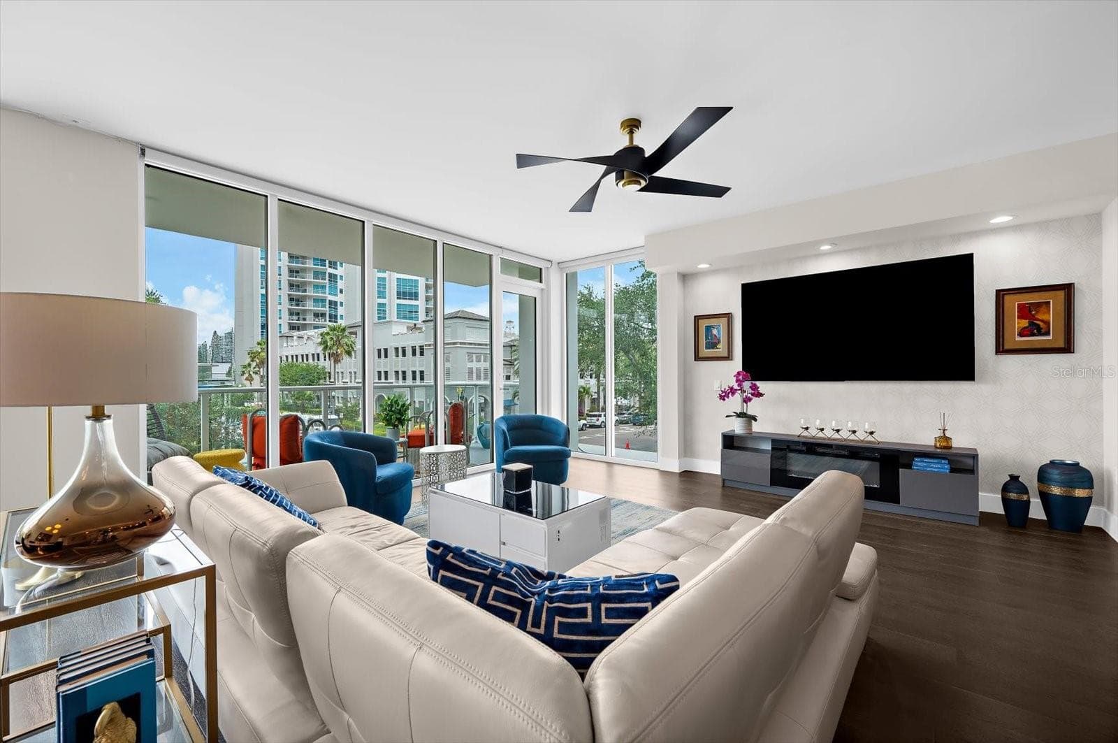 Living Room Area with Balcony - 176 4TH AVE NE #201, ST PETERSBURG