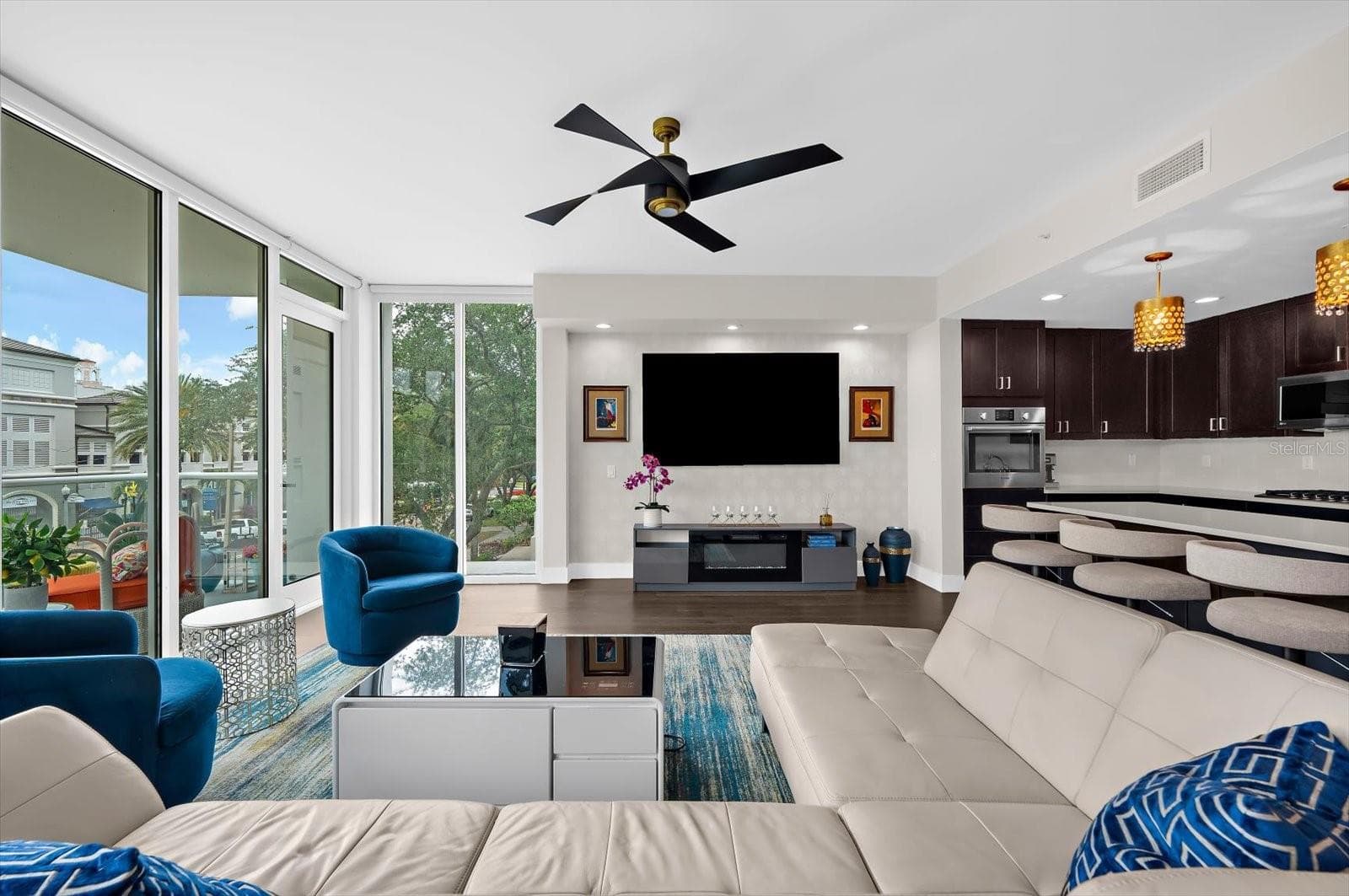 Living Room Area with Balcony - 176 4TH AVE NE #201, ST PETERSBURG