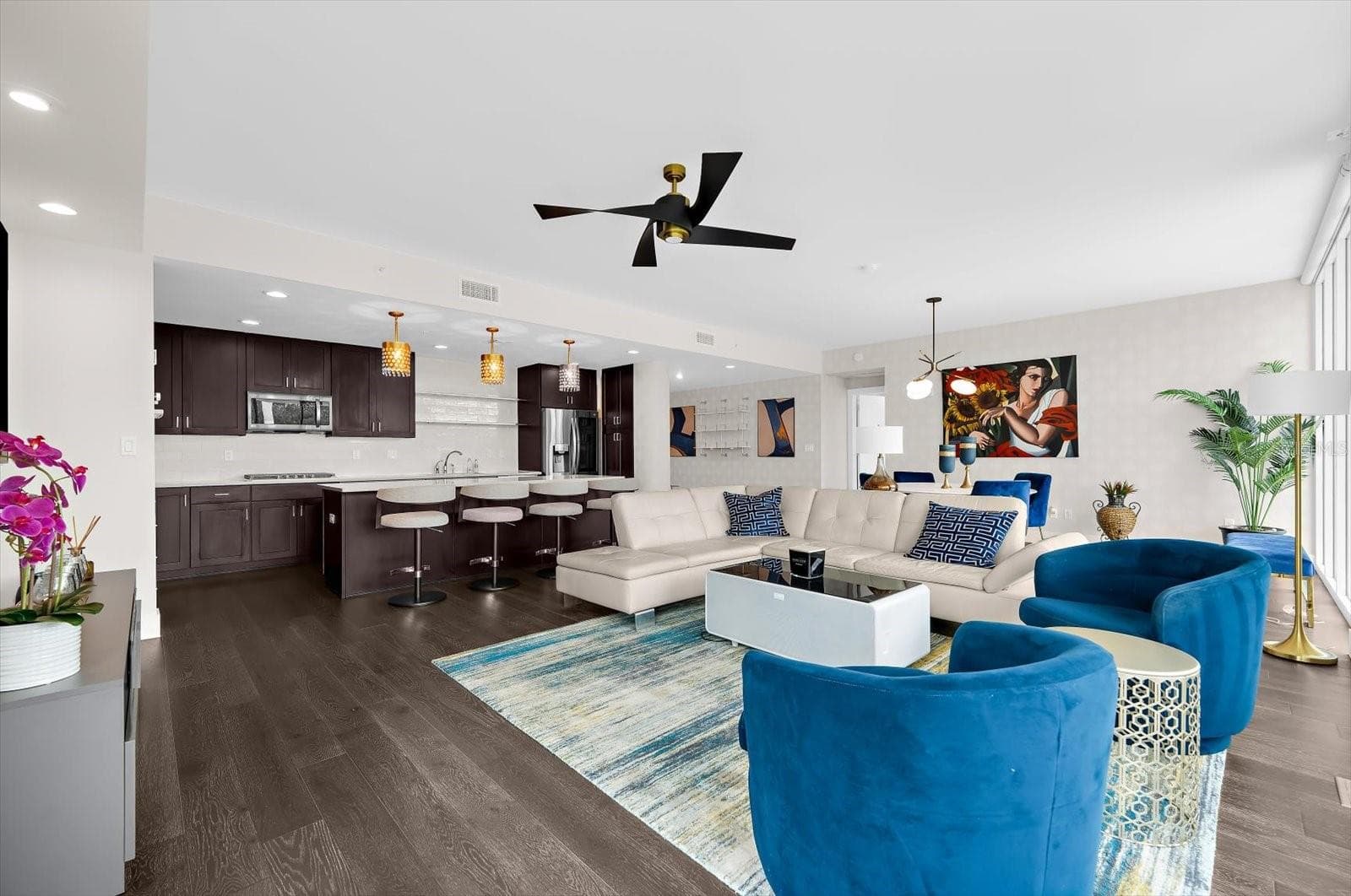 Living Room Area with Balcony - 176 4TH AVE NE #201, ST PETERSBURG
