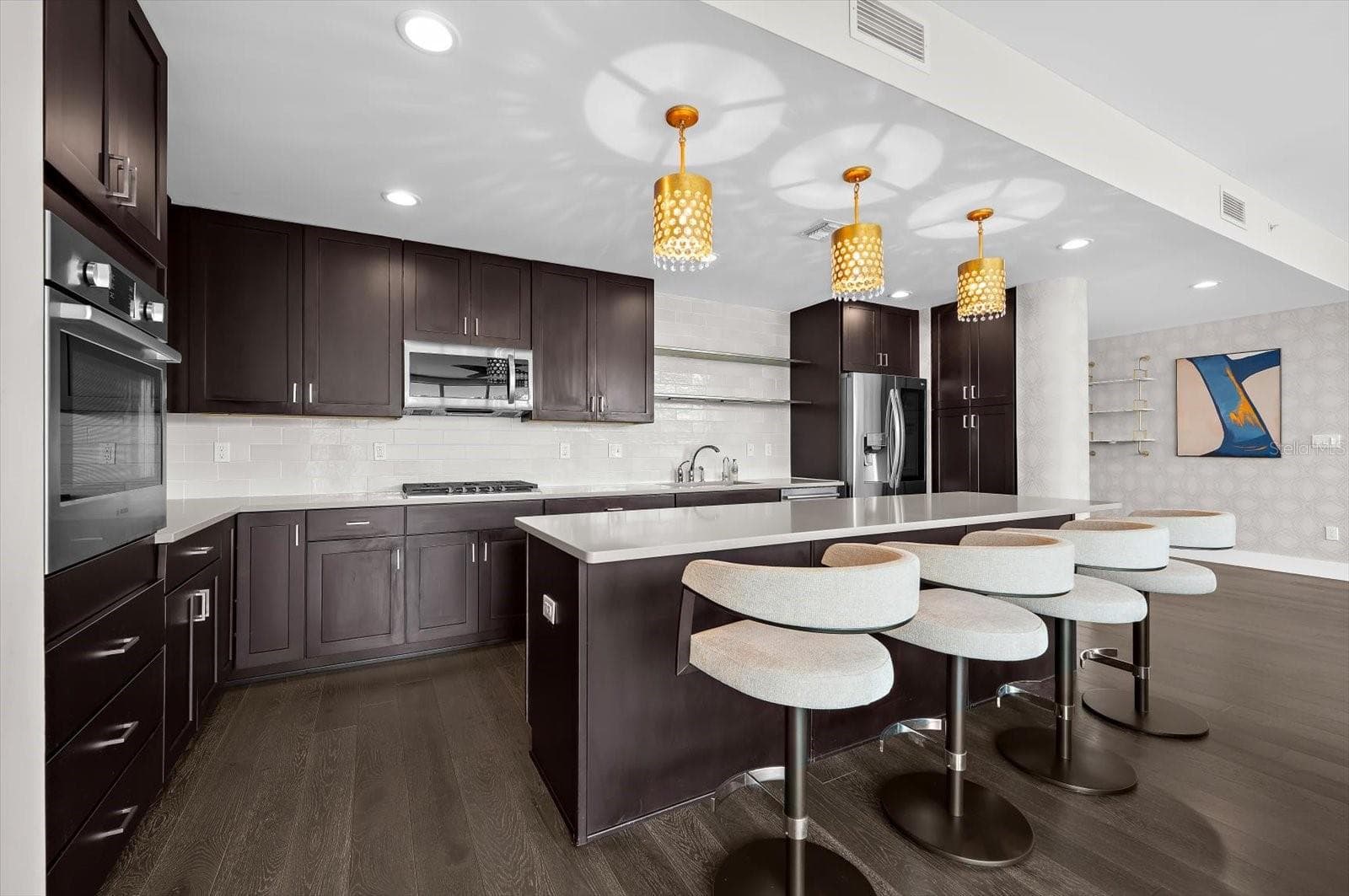 Kitchen and Living Room - 176 4TH AVE NE #201, ST PETERSBURG