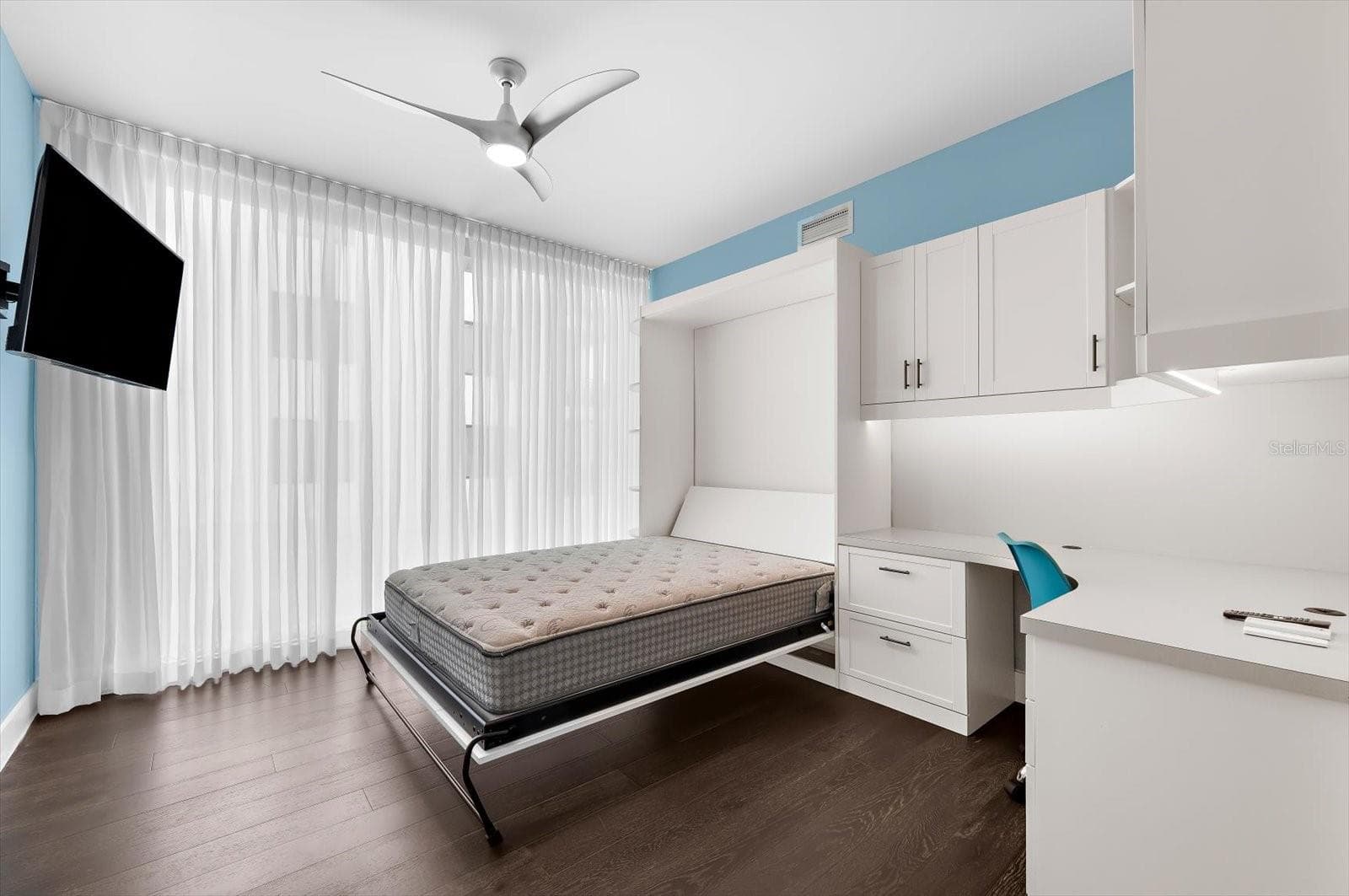 Office with Murphy Bed - 176 4TH AVE NE #201, ST PETERSBURG