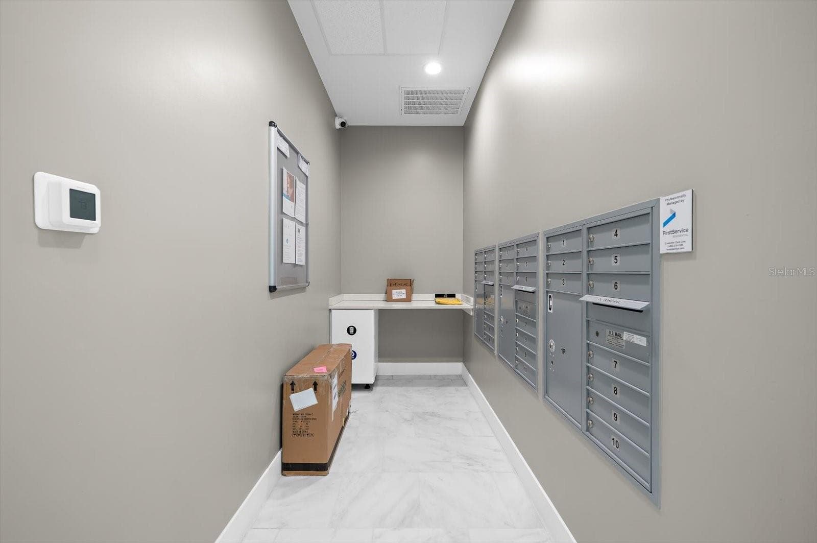 Mail room - 176 4TH AVE NE #201, ST PETERSBURG